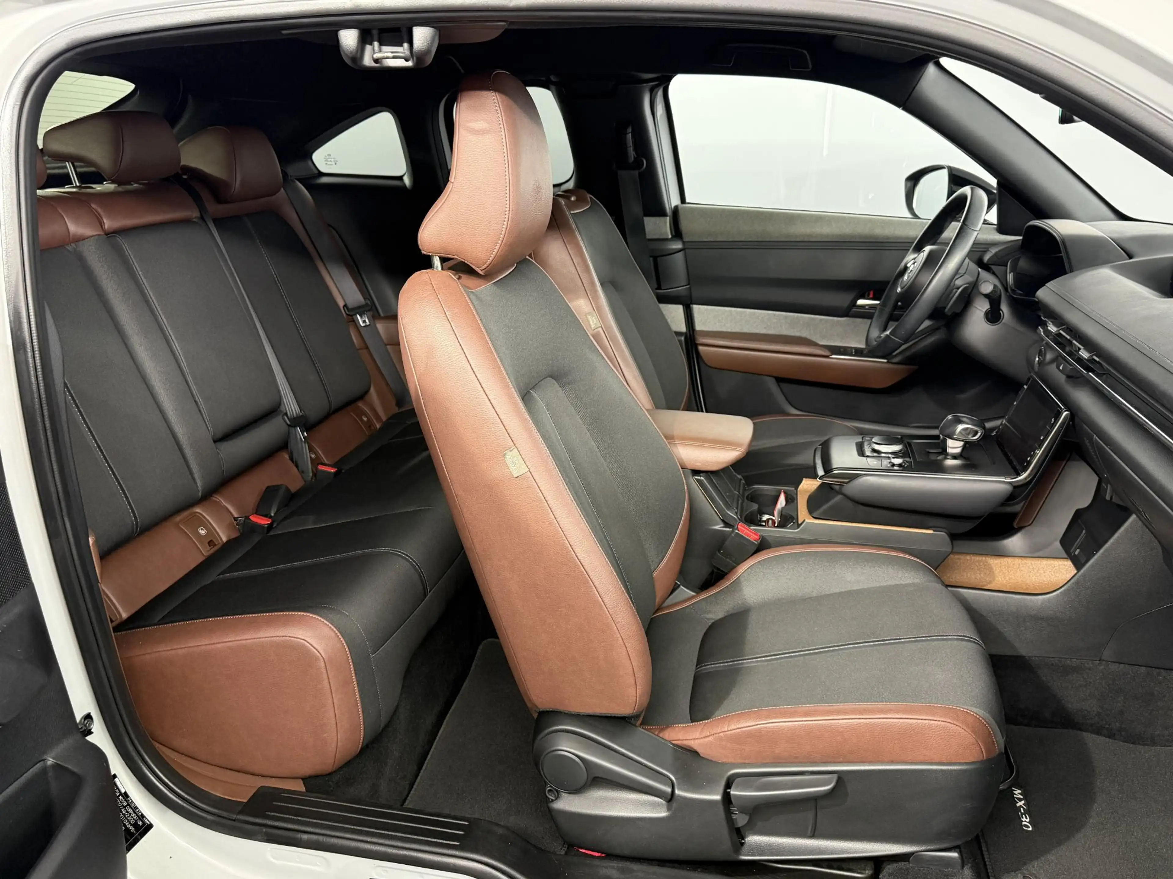 Mazda MX-30 e-SkyActiv 145 First Edition 36 kWh / 100% Electri — photo 5
