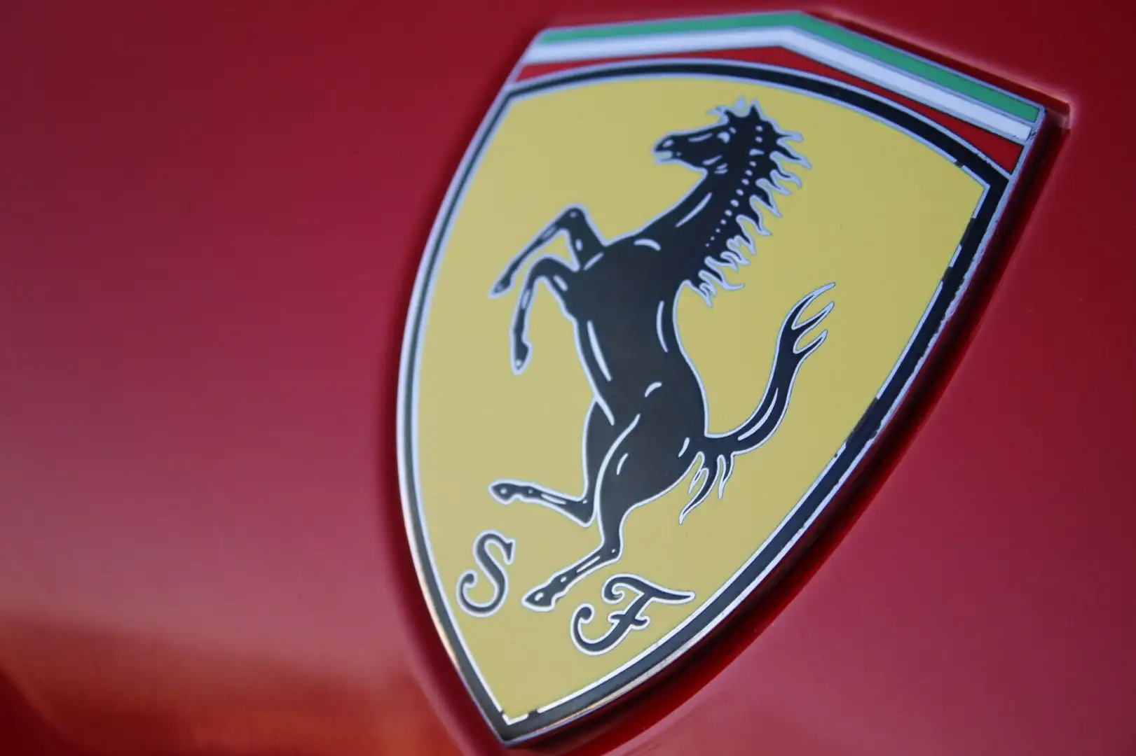 Ferrari Roma *1.Hand*Display*JBL*Kamera*Sitzklima*Carplay Grau - 1