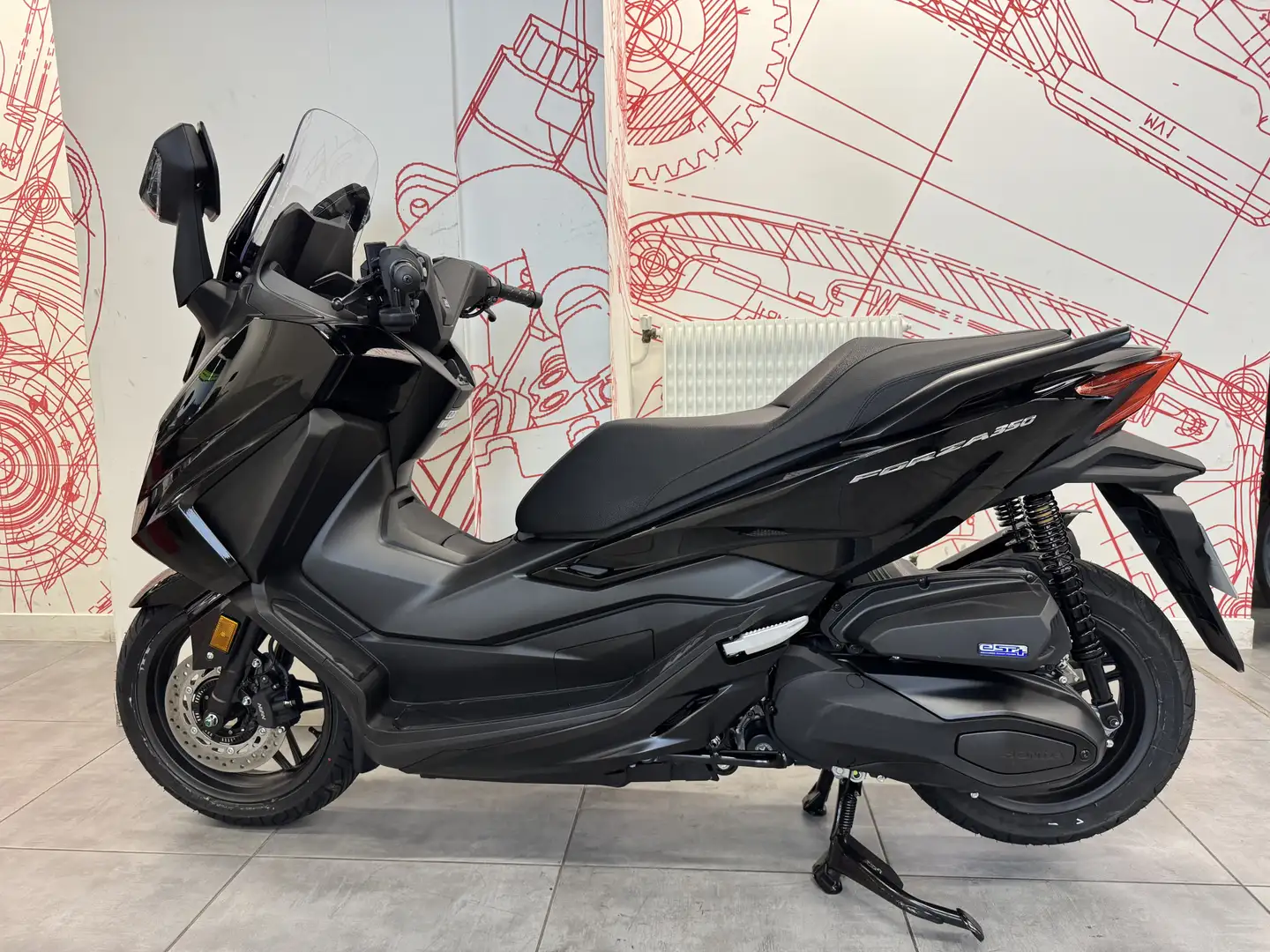 Honda Forza 350 Negro - 1