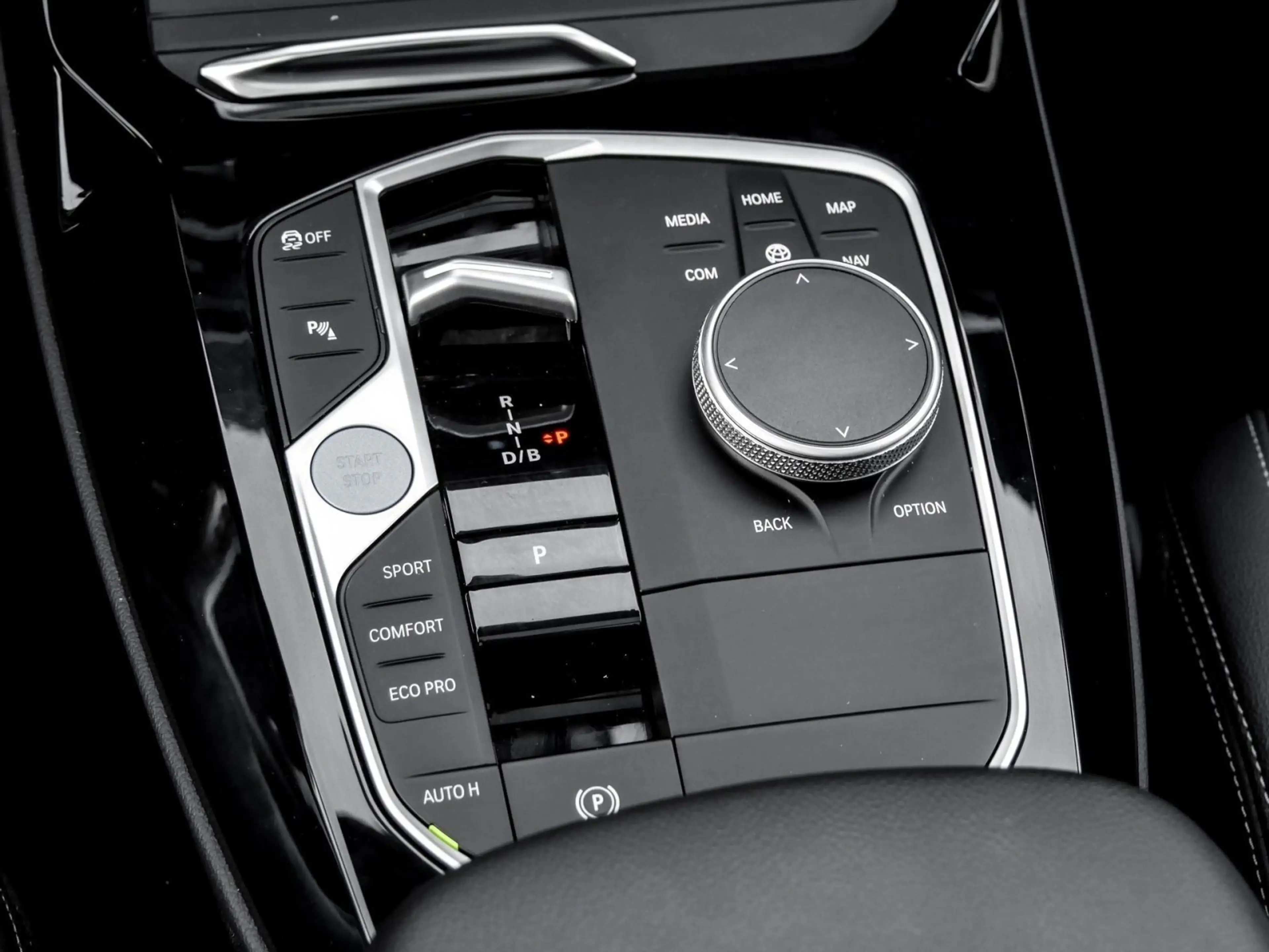 BMW iX3 M SPORT+AHK+PANO+DA PROF+PA — photo 11