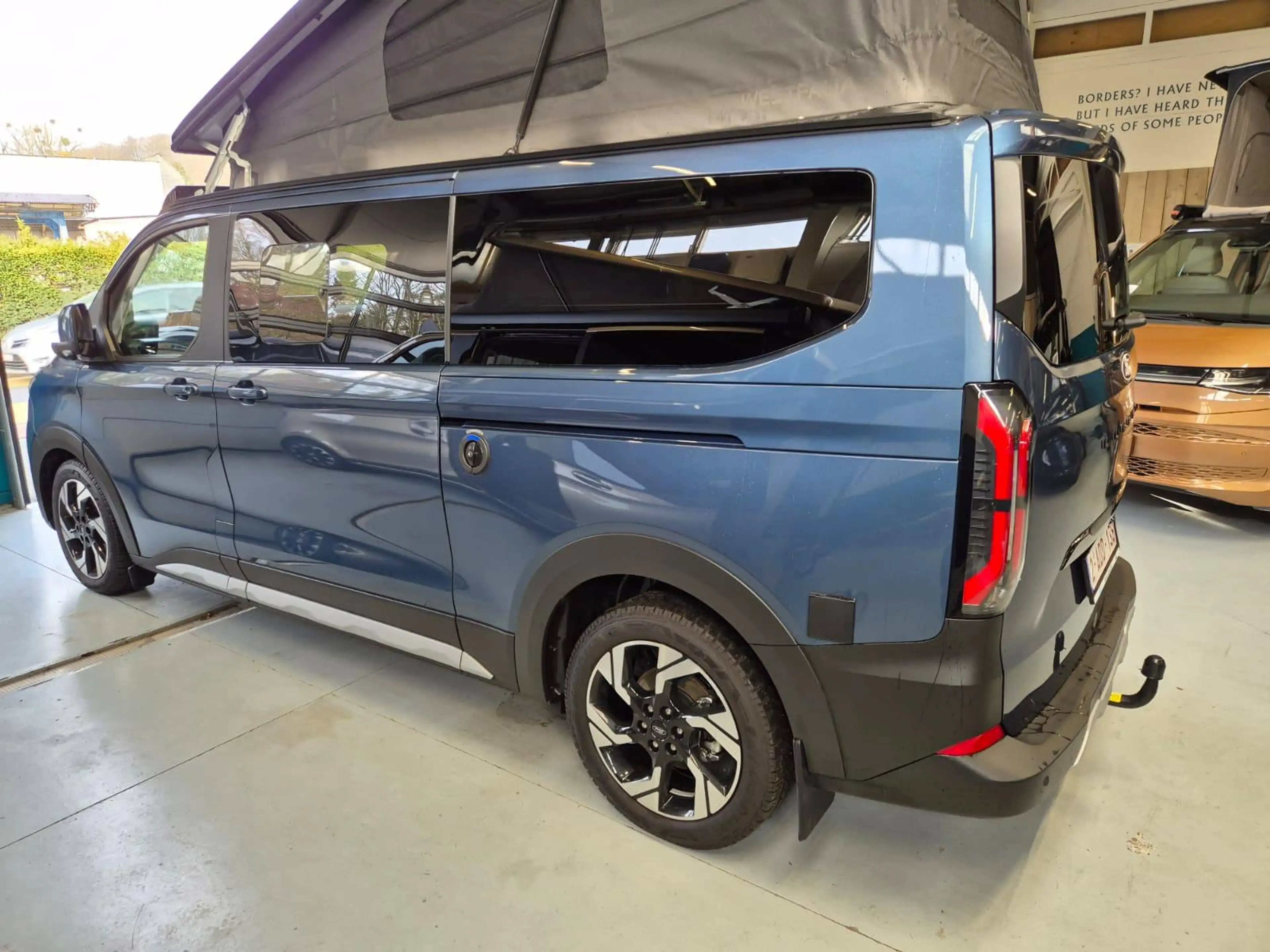 Ford Nugget Ford Nugget LWB (Lange Wielbasis) - 4x4 — photo 3