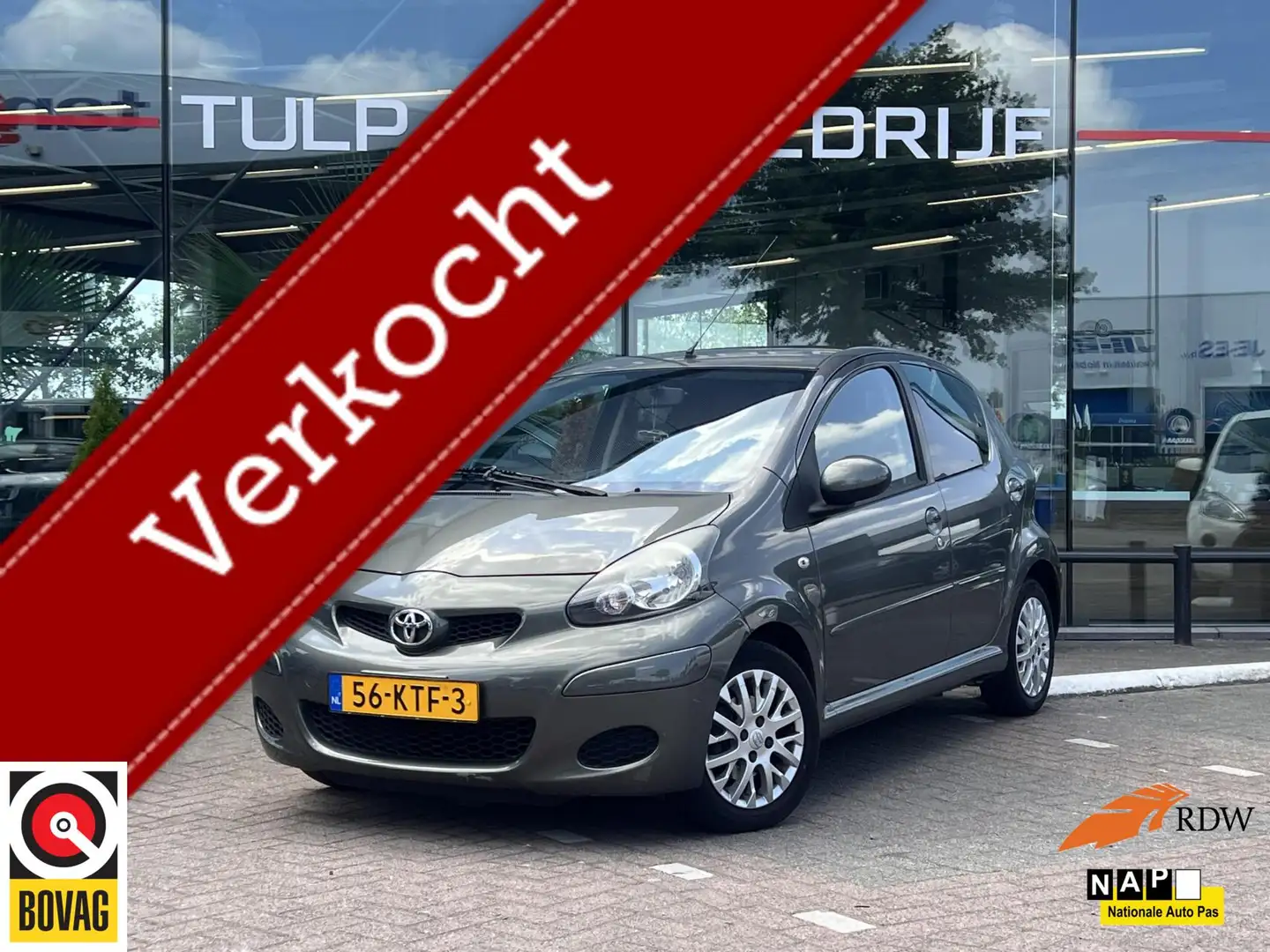 Toyota Aygo 1.0-12V Aspiration Green 5-deurs Airco LMV NAP Grün - 1
