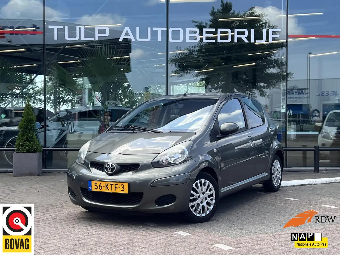 Toyota Aygo 1.0-12V Aspiration Green 5-deurs Airco LMV NAP Zielony - 1