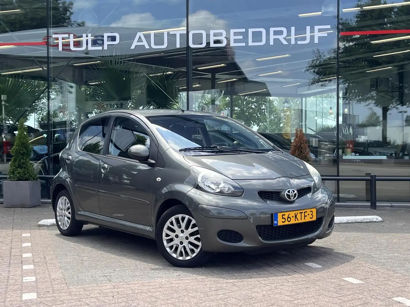 Toyota Aygo 1.0-12V Aspiration Green 5-deurs Airco LMV NAP Zielony - 2