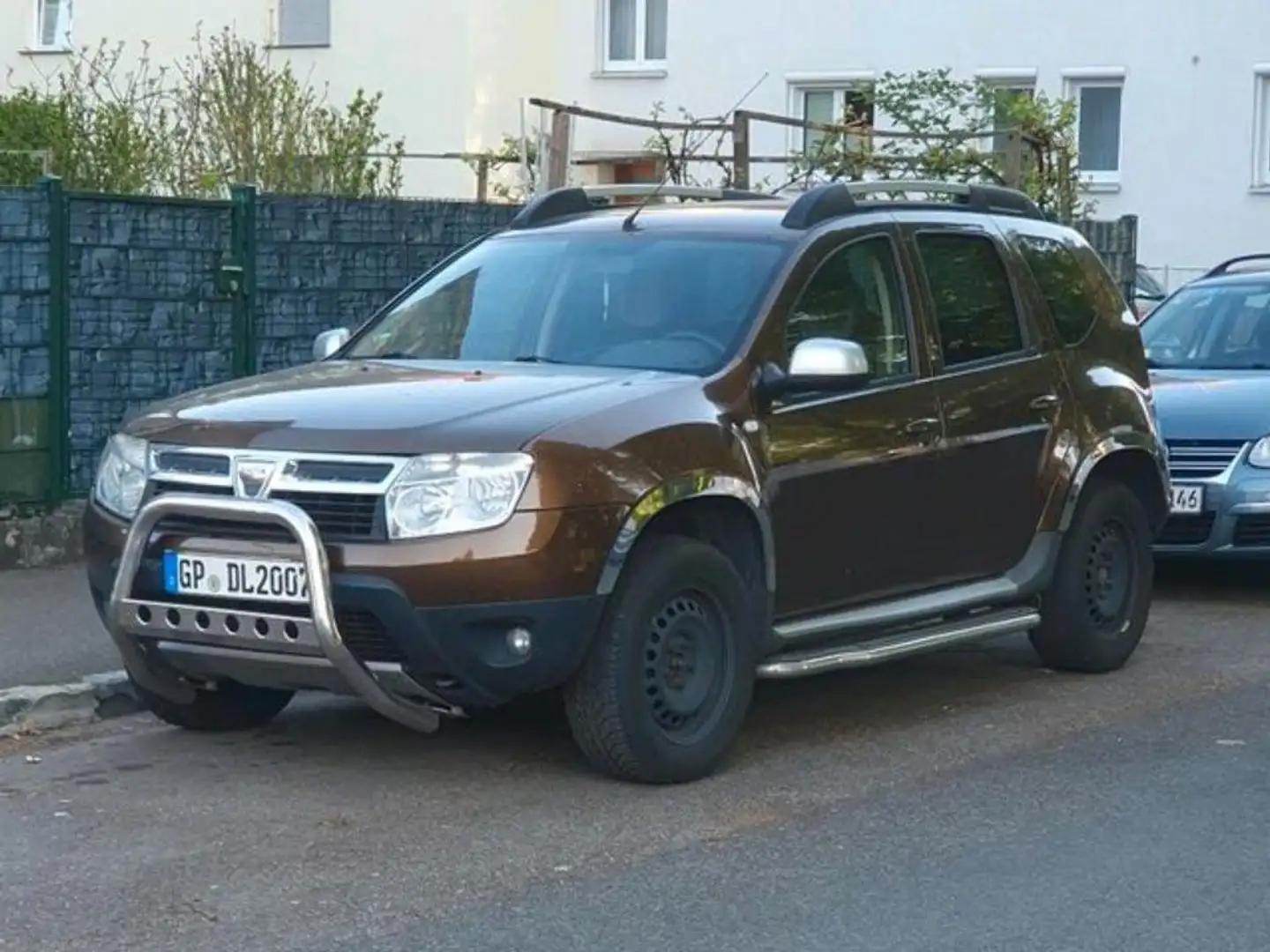 Dacia Duster Brown - 1