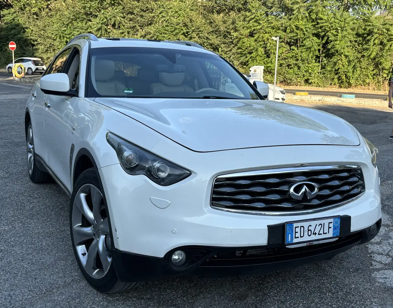Infiniti FX 3.0d V6 S Premium awd auto - 1