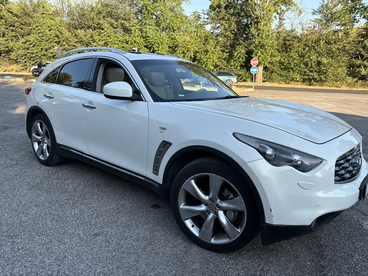 Infiniti FX 3.0d V6 S Premium awd auto - 2