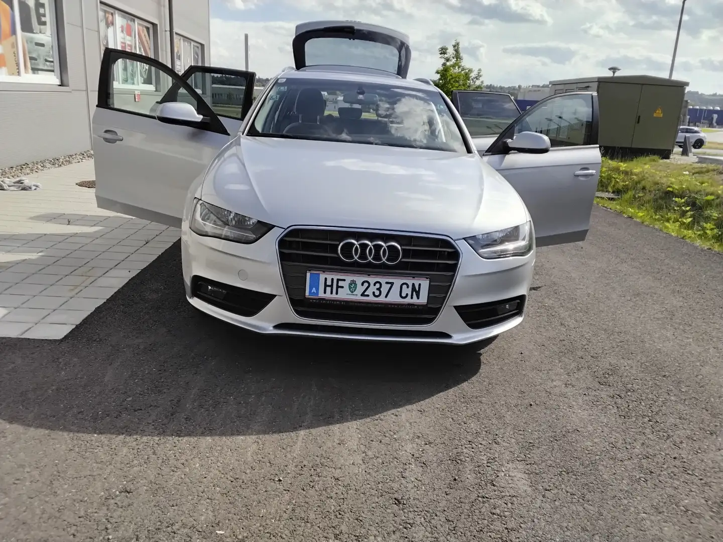 Audi A4 A4 Avant 2,0 TDI DPF Grau - 2