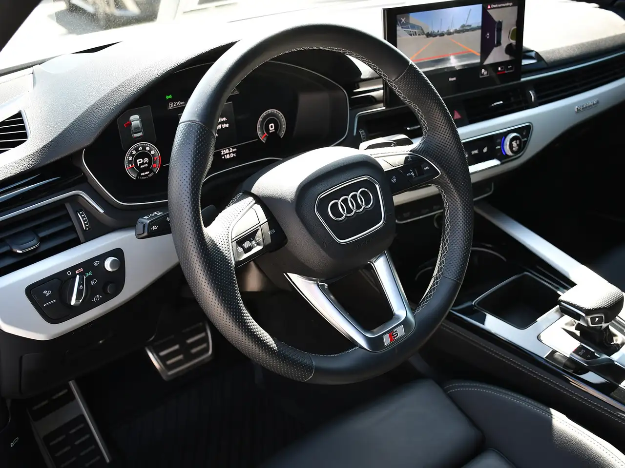 Audi A4 fotografie Audi A4