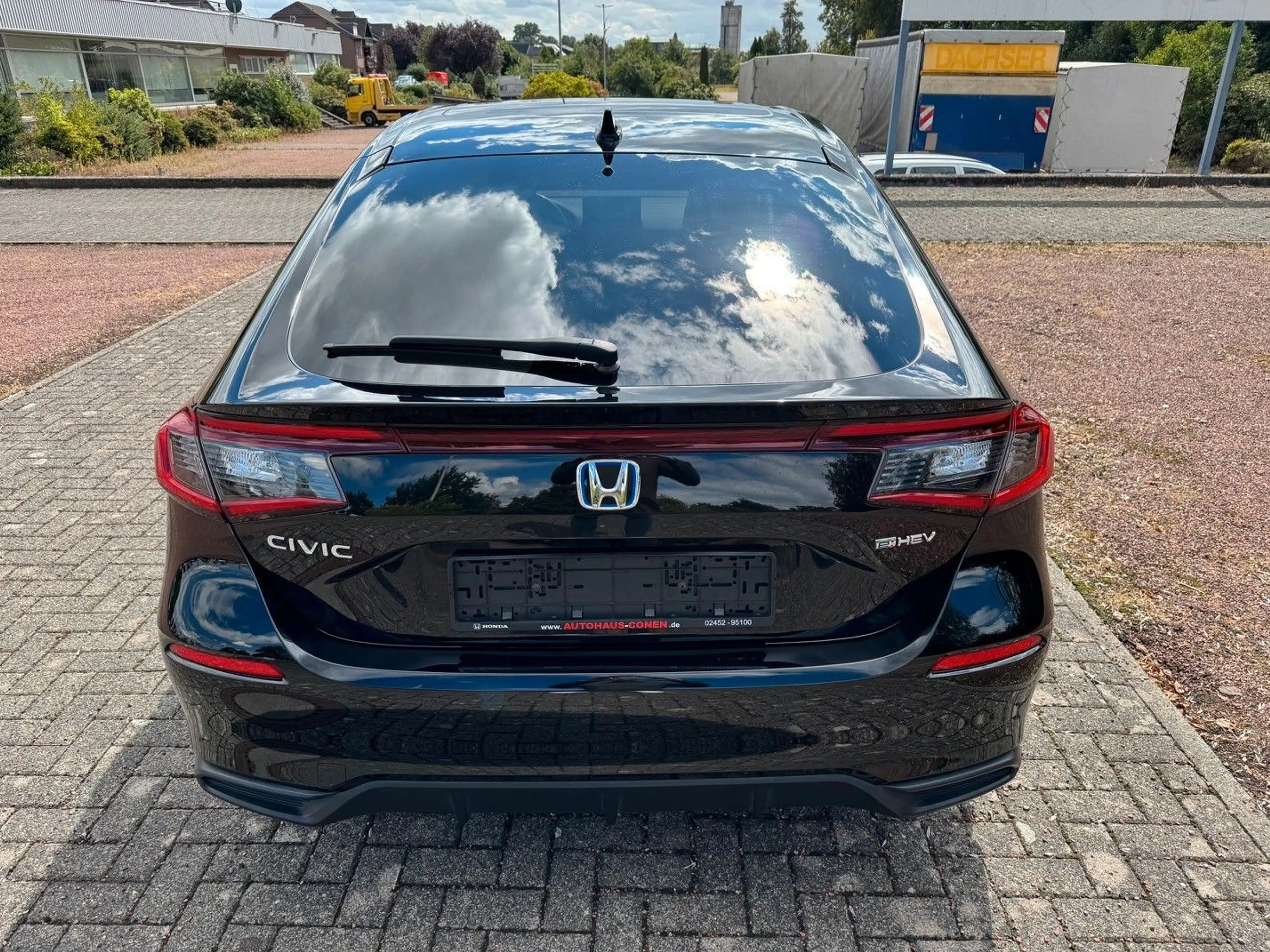 Honda Civic e:HEV 2.0 i-MMD Hybrid Advance — photo 5