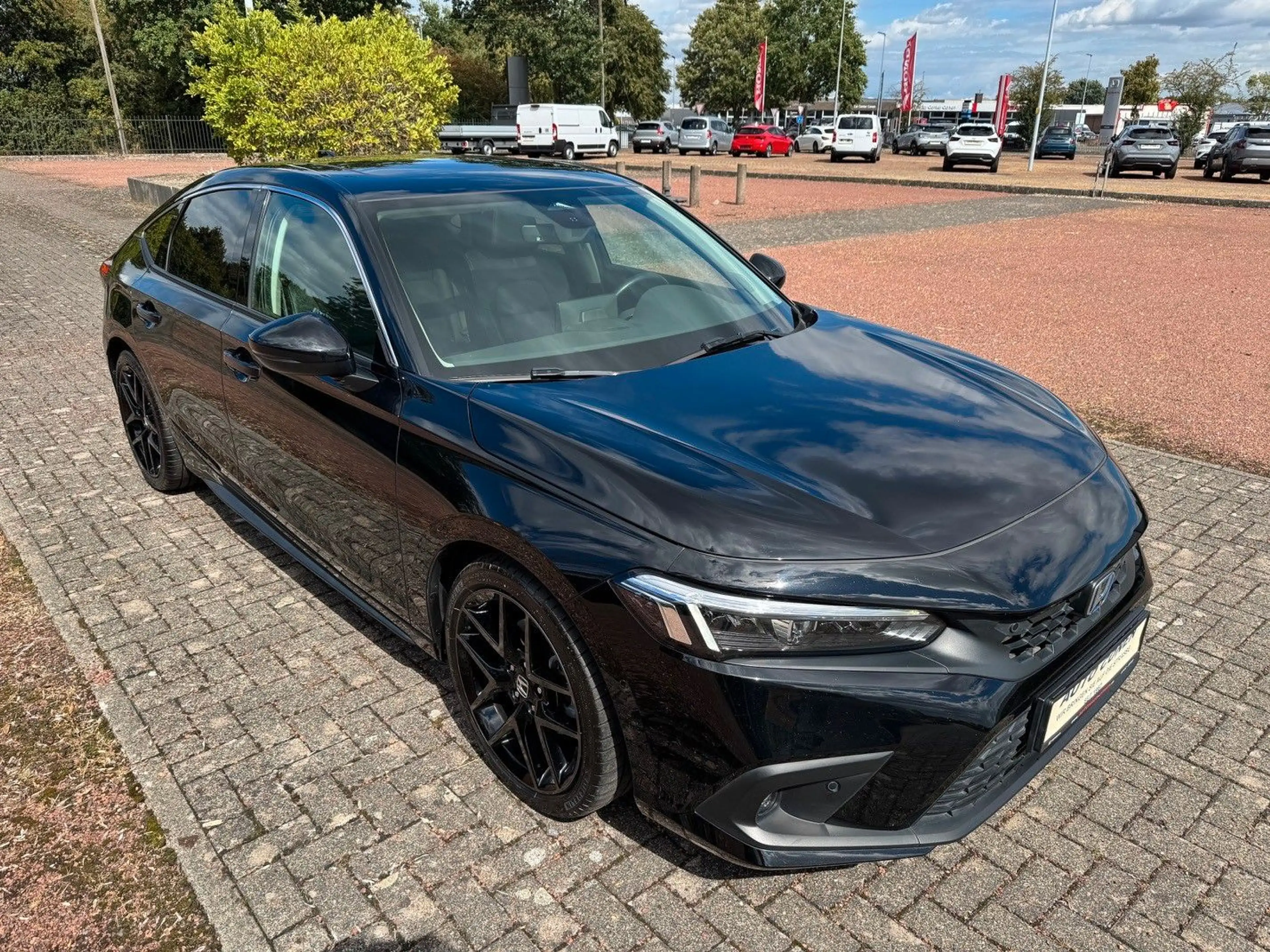Honda Civic e:HEV 2.0 i-MMD Hybrid Advance — photo 3