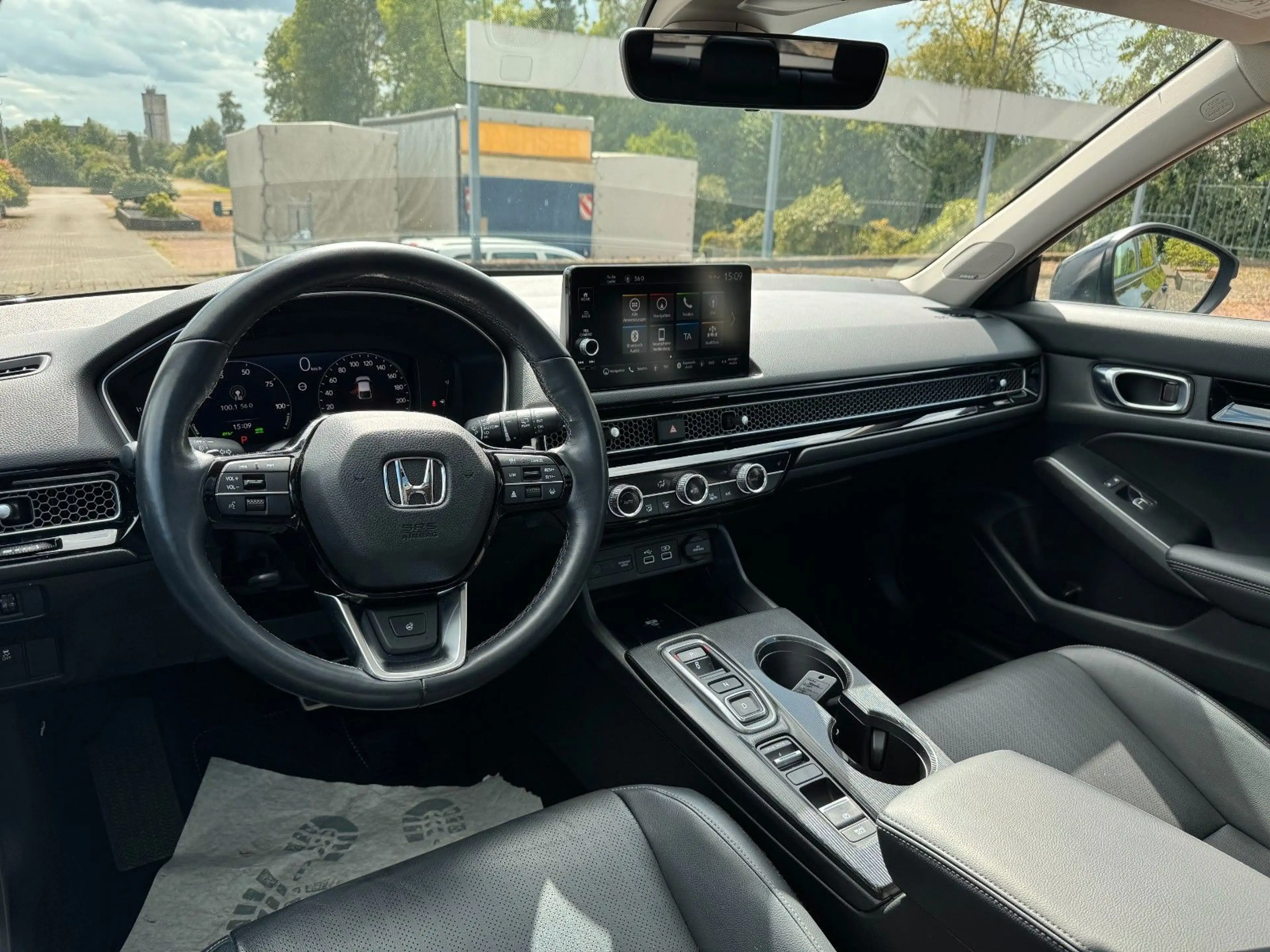 Honda Civic e:HEV 2.0 i-MMD Hybrid Advance — photo 8