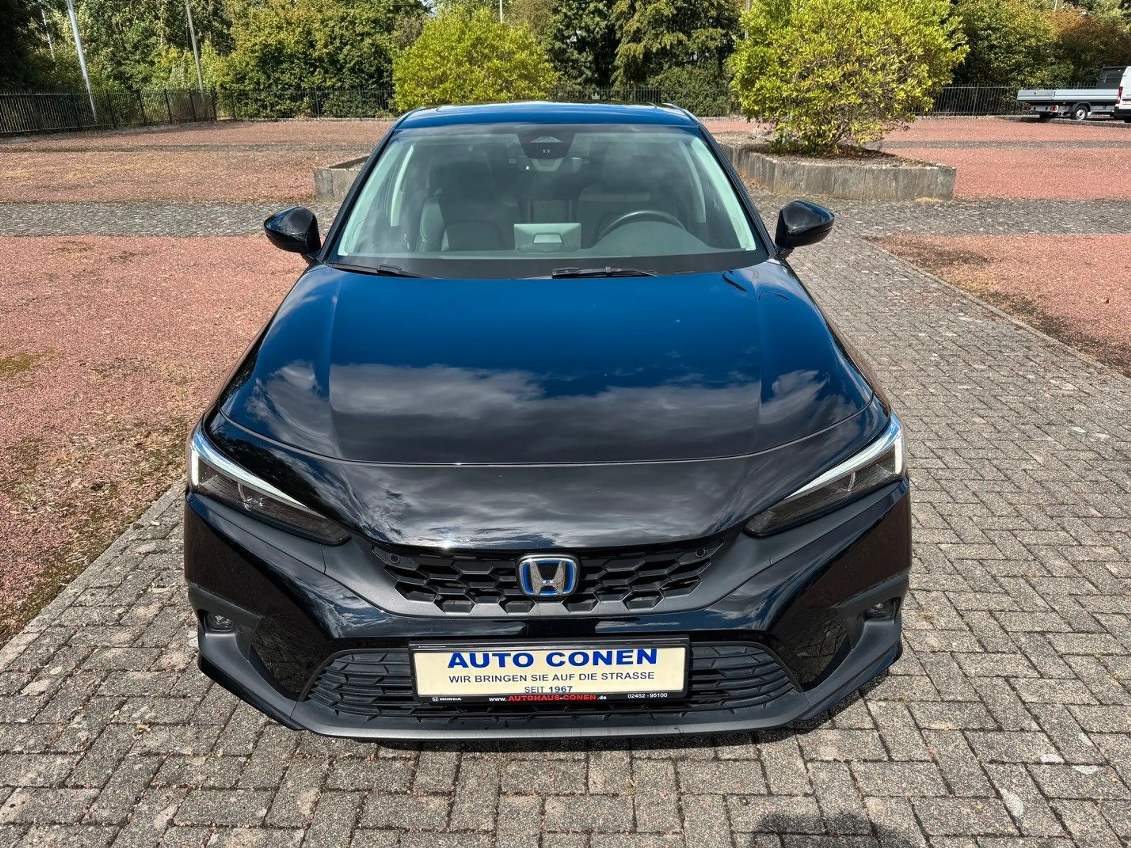 Honda Civic e:HEV 2.0 i-MMD Hybrid Advance — photo 2