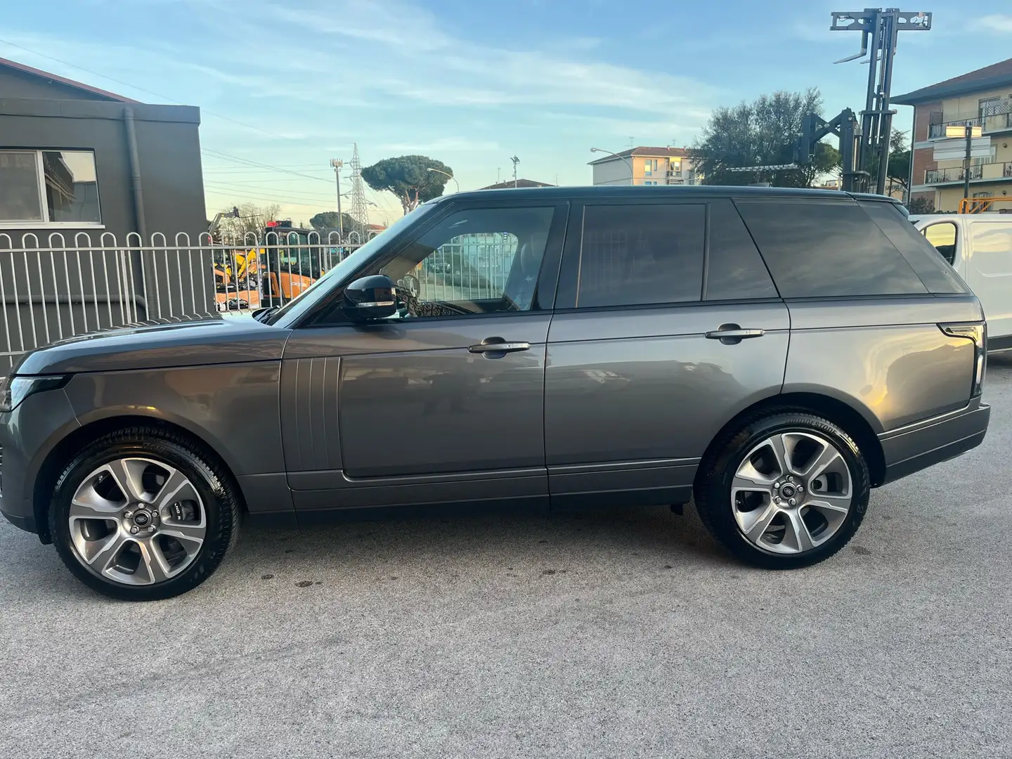 Land Rover Range Rover Vogue LWB 3.0 sdV6 Vogue auto my19 - 1