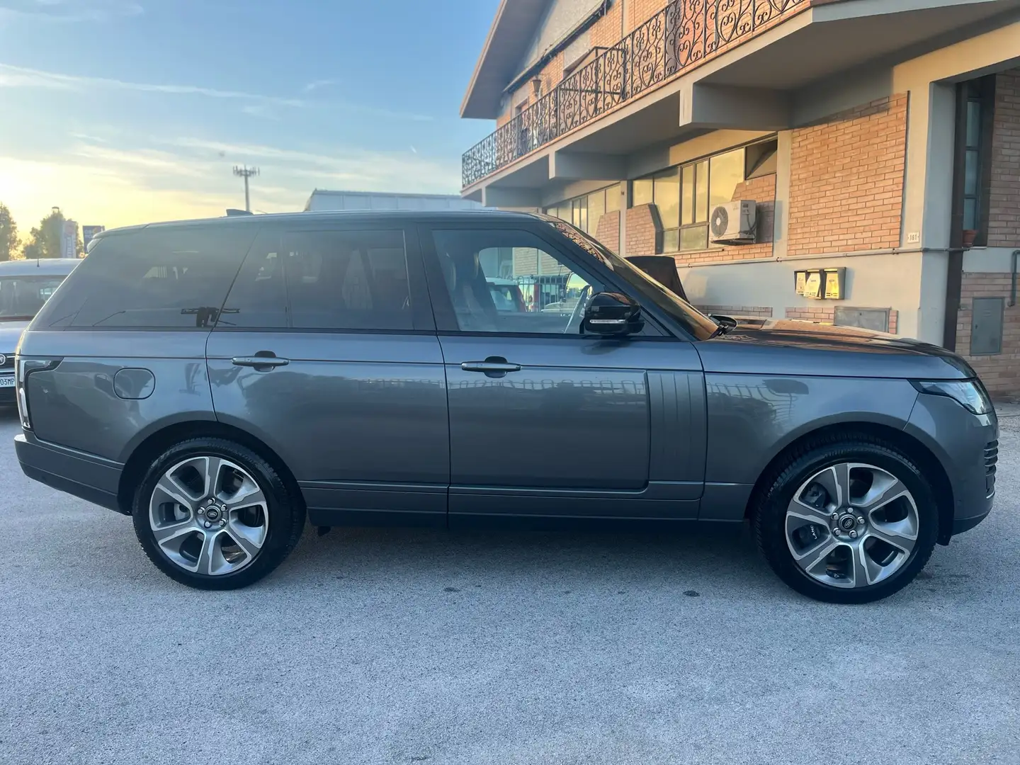 Land Rover Range Rover Vogue LWB 3.0 sdV6 Vogue auto my19 - 2