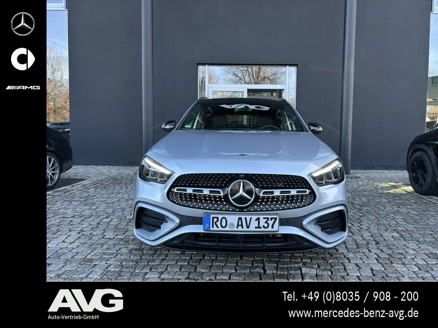 Mercedes-Benz GLA 200 GLA 200 AMG Special Edition Pano AHK LED 360° Silber - 2