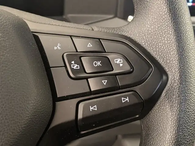 Volkswagen Transporter view 13
