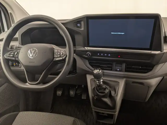 Volkswagen Transporter view 7