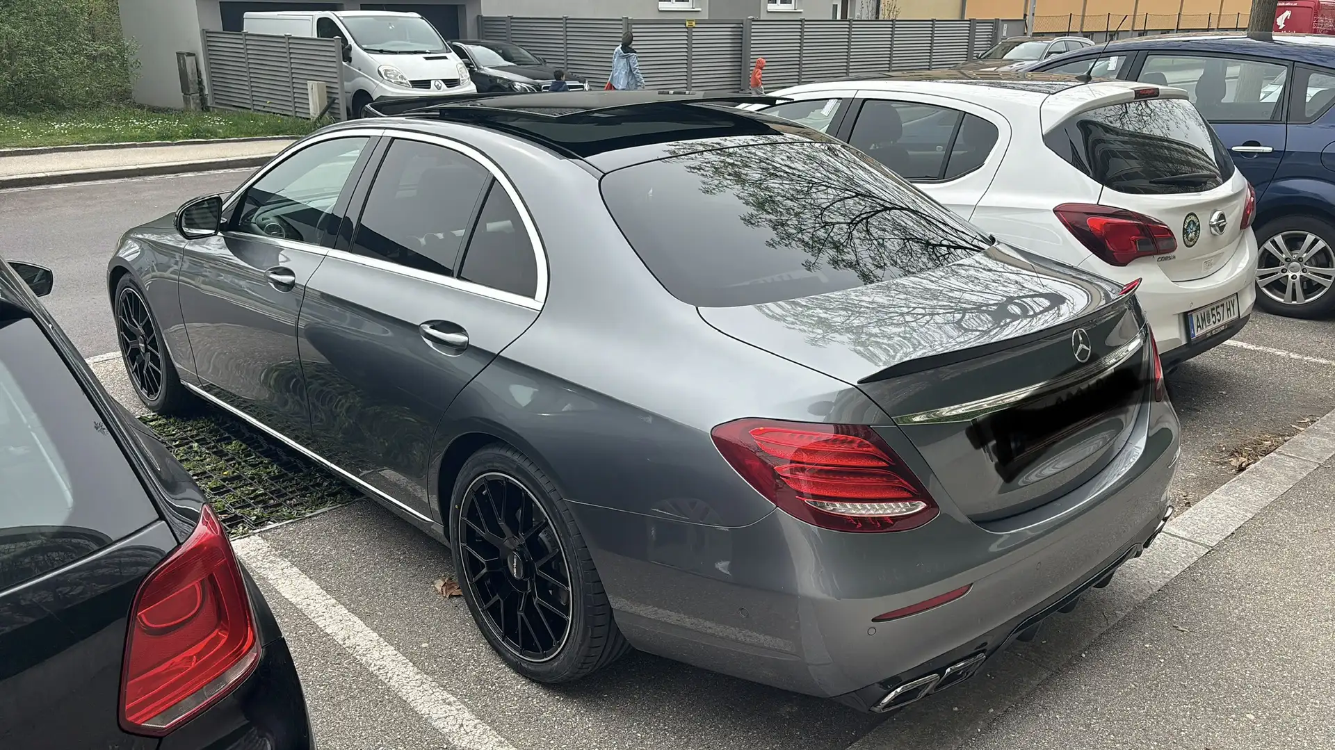 Mercedes-Benz E 200 d Avantgarde Aut. - 2