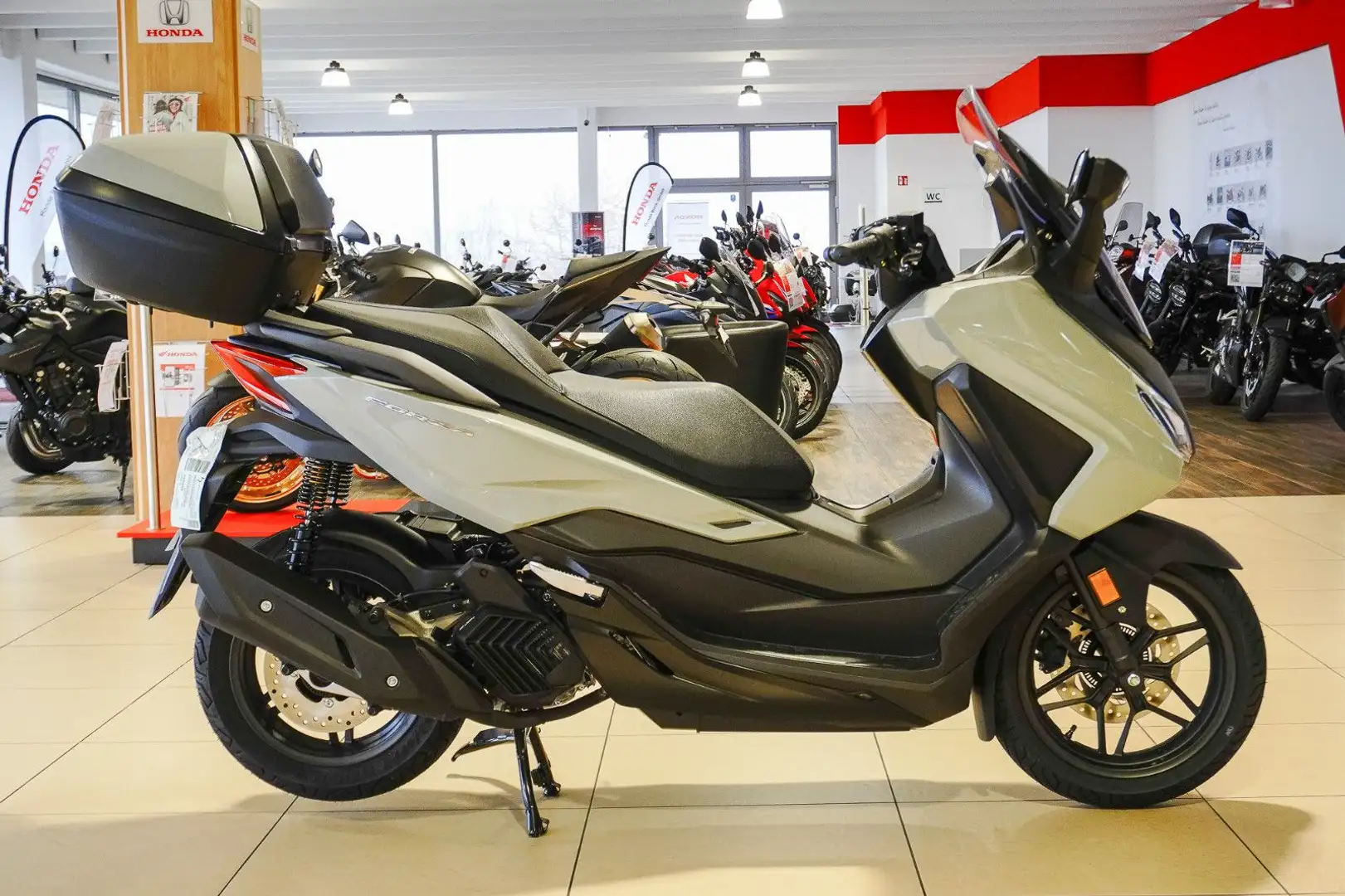 Honda Forza 125 mit Topcase -SOFORT VERFÜGBAR- Gri - 1