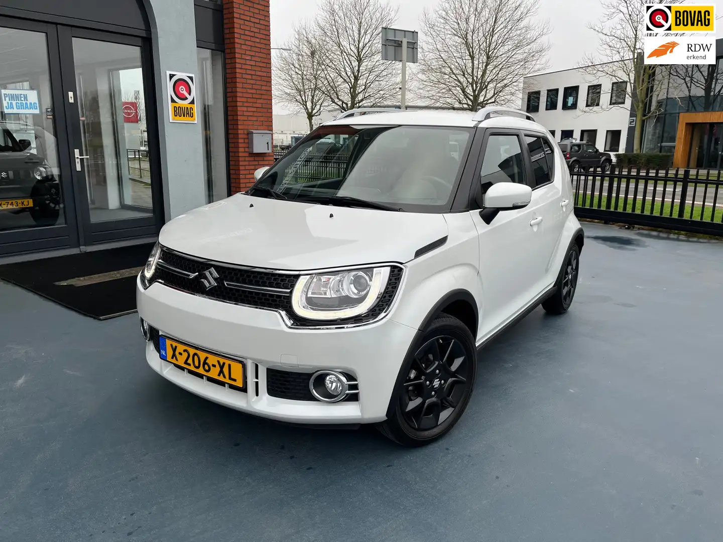 Suzuki Ignis 1.2 Stijl AUTOMAAT NAVI AIRCO Wit - 1