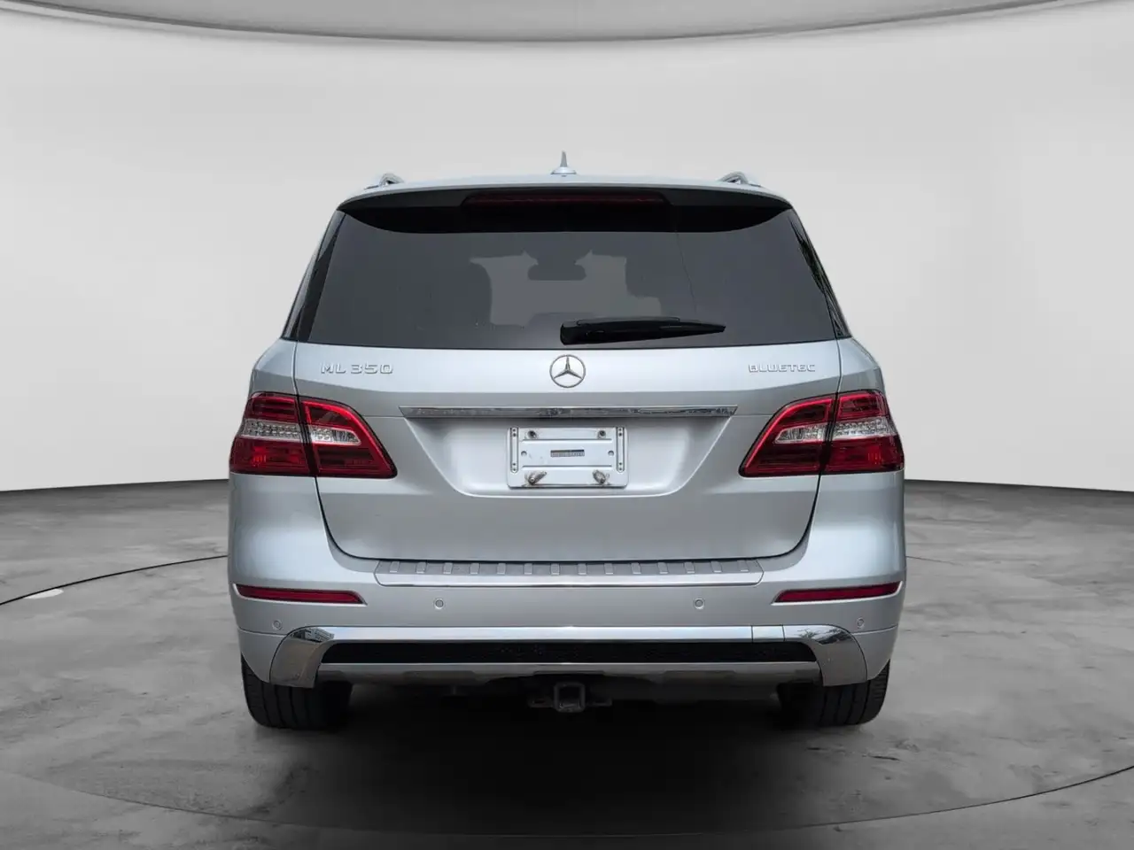 Mercedes-Benz M-Class снимка Mercedes-Benz M-Class