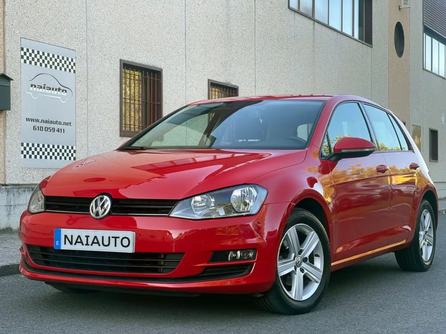 Volkswagen Golf 1.6TDI CR BMT Advance DSG 105 Rojo - 1