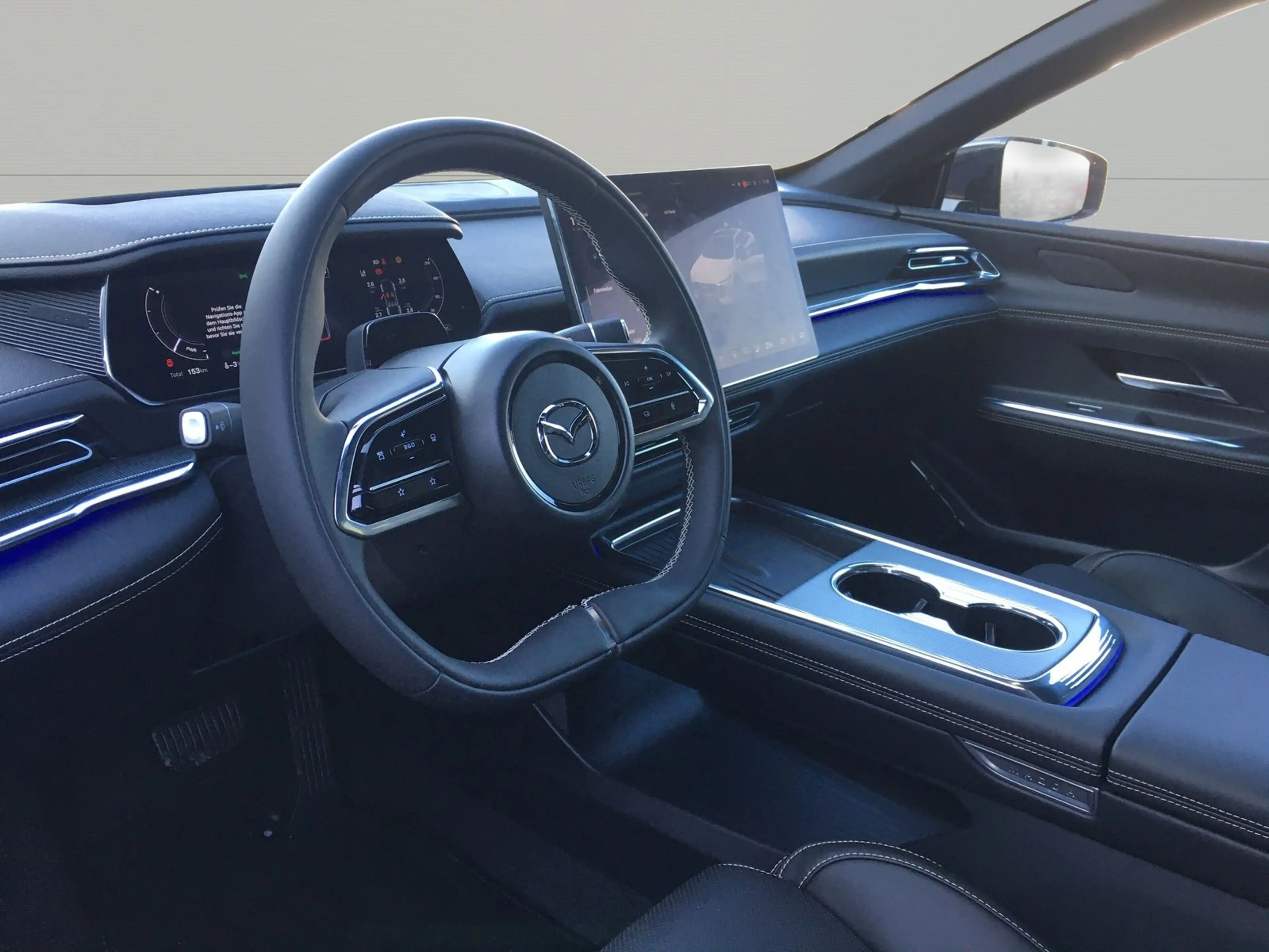 Mazda 6e 6e EV Takumi-PANORAMADACH-360°KAMERA-LEDER-NAVI — photo 9