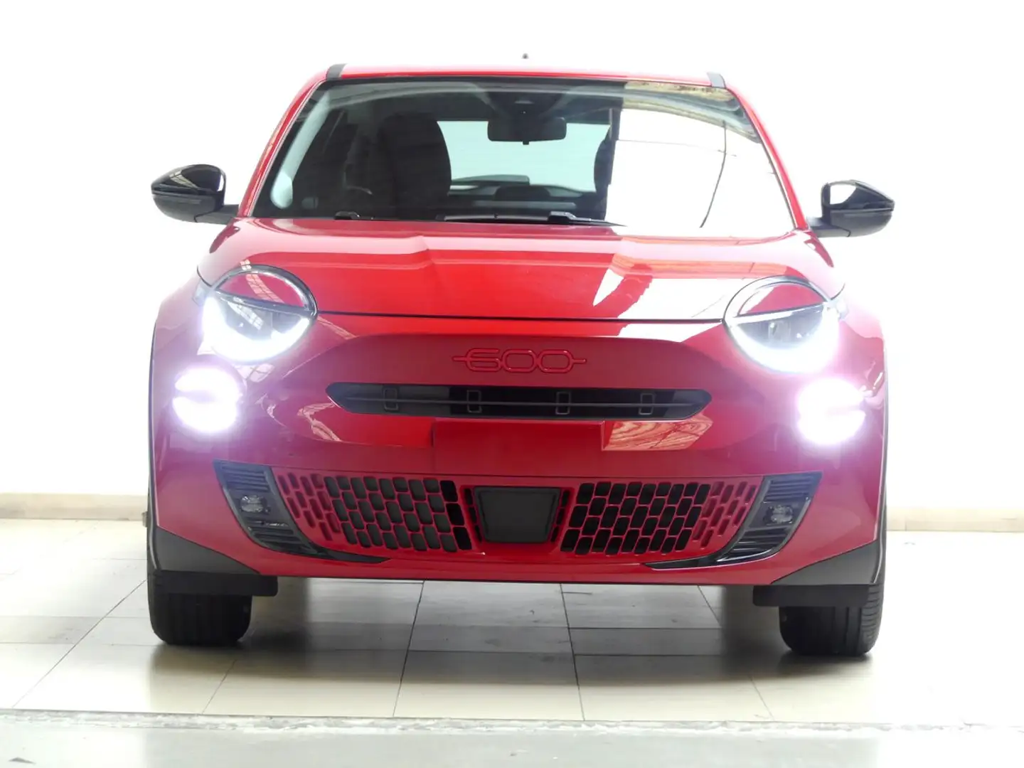 Fiat 600 e RED 54kwh 115kw (156cv) Rojo - 2