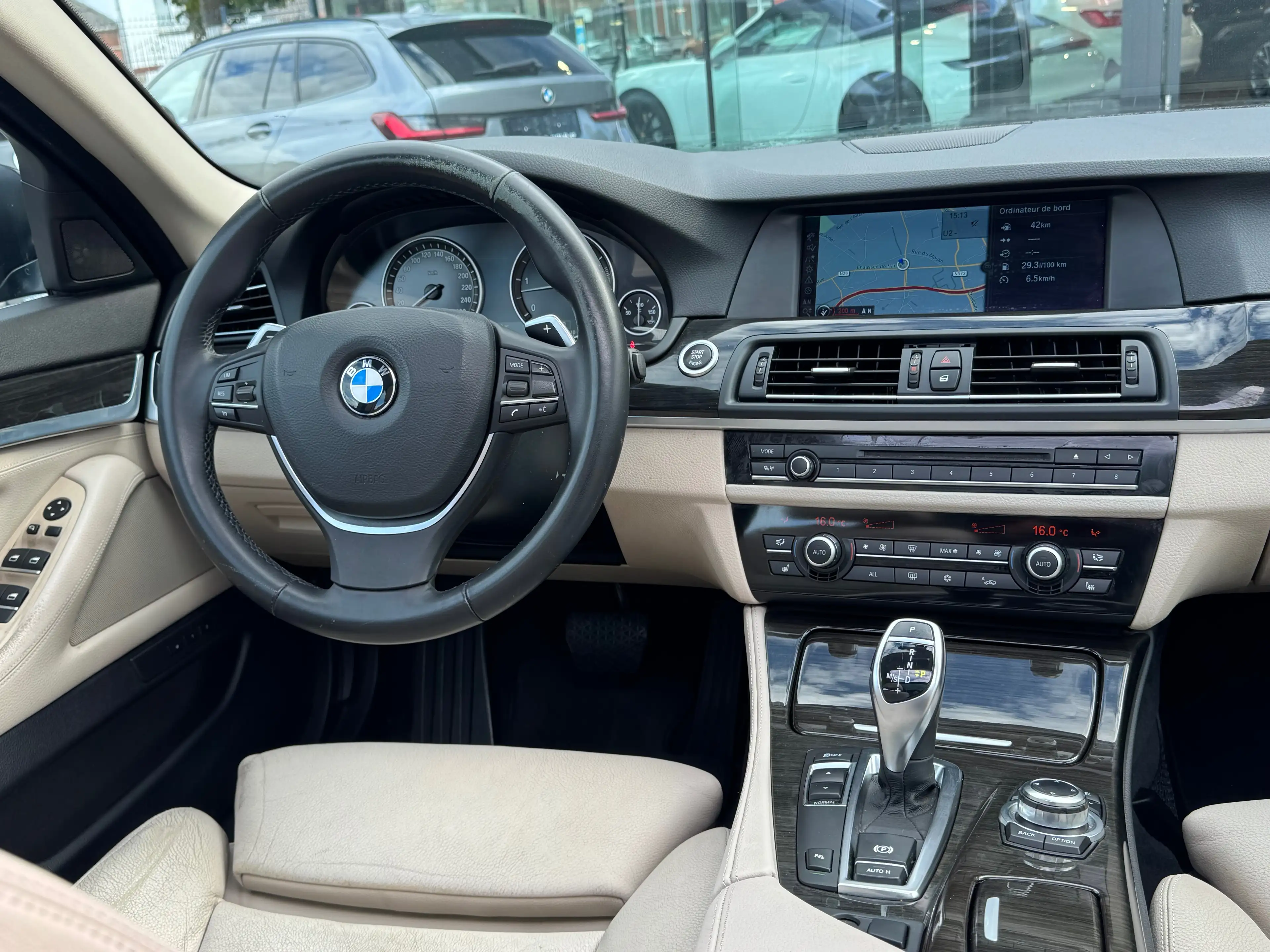 BMW 525 dA / BOITE AUTO / BREAK / FULLOPTIONS / XENON / PANO / — photo 12
