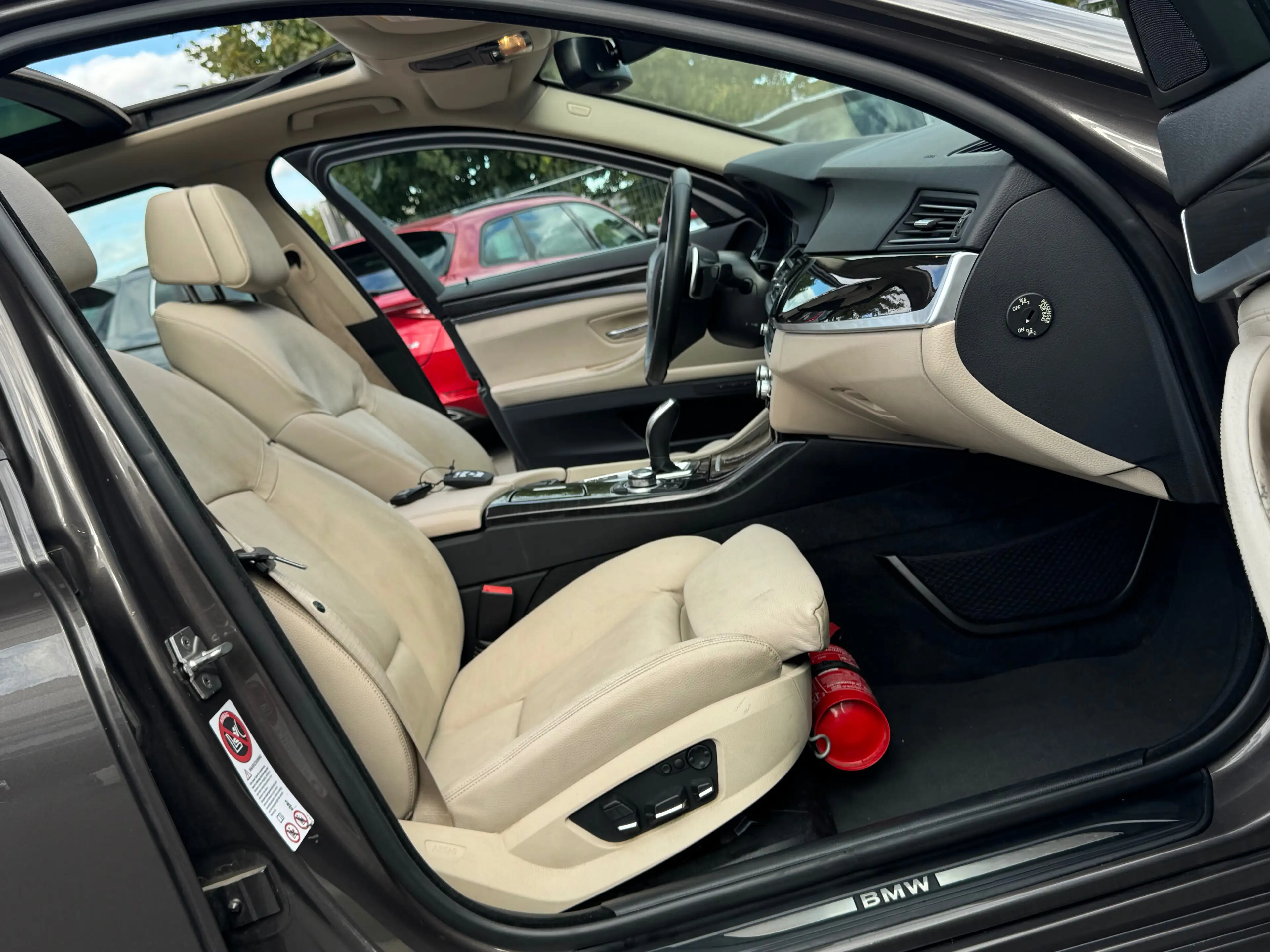 BMW 525 dA / BOITE AUTO / BREAK / FULLOPTIONS / XENON / PANO / — photo 9