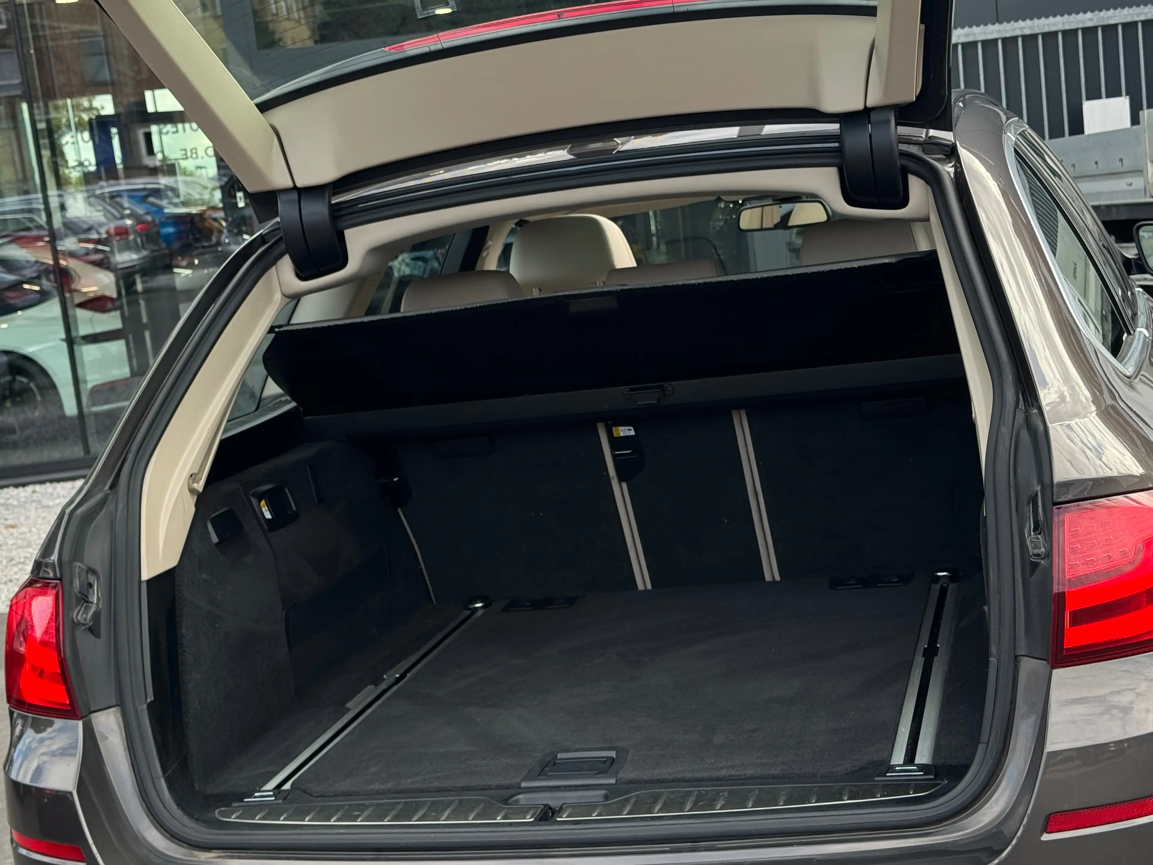 BMW 525 dA / BOITE AUTO / BREAK / FULLOPTIONS / XENON / PANO / — photo 7