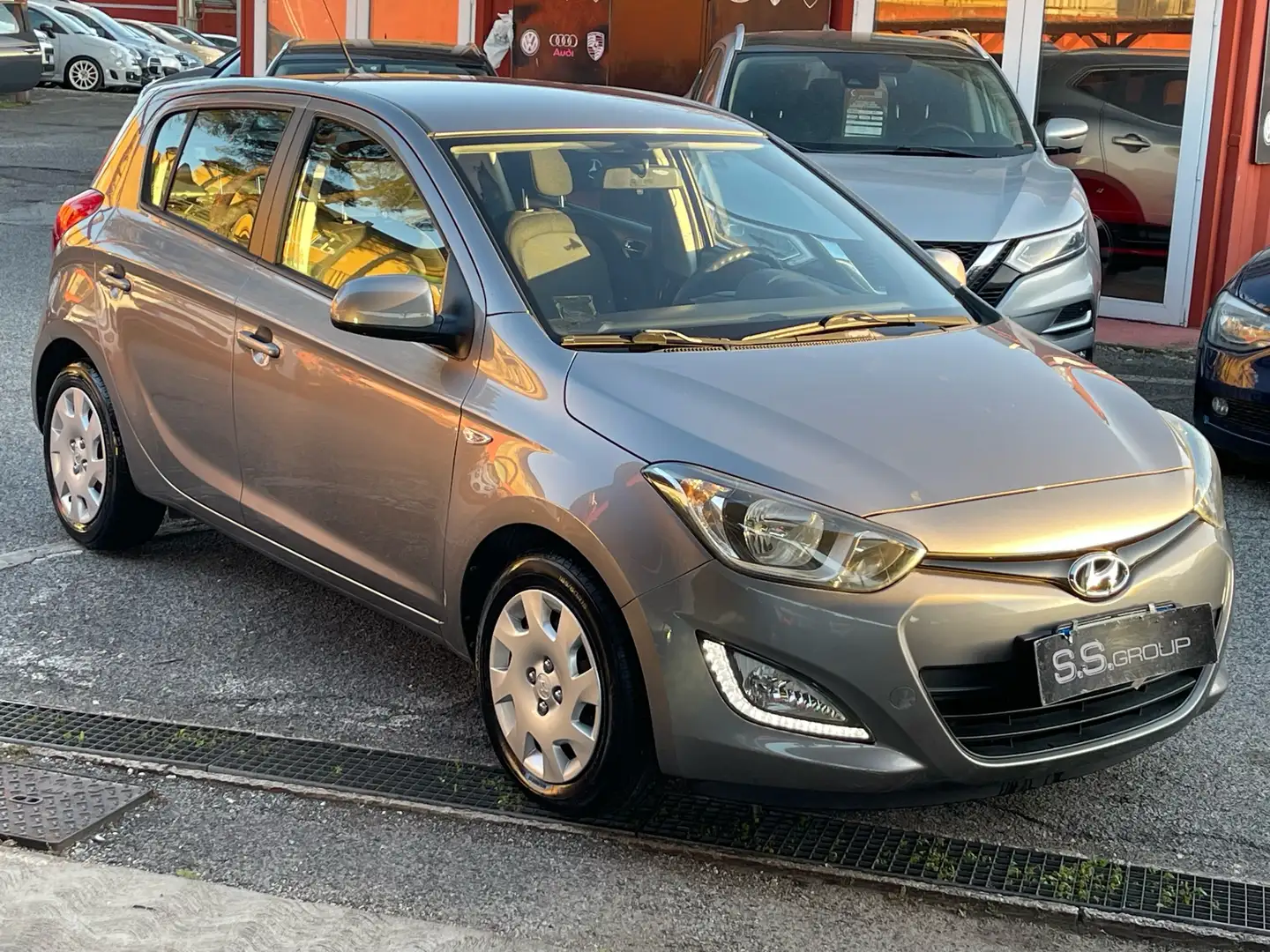 Hyundai i20 5p 1.2 Sound Edition-unipro-rate-neopatentati- - 1
