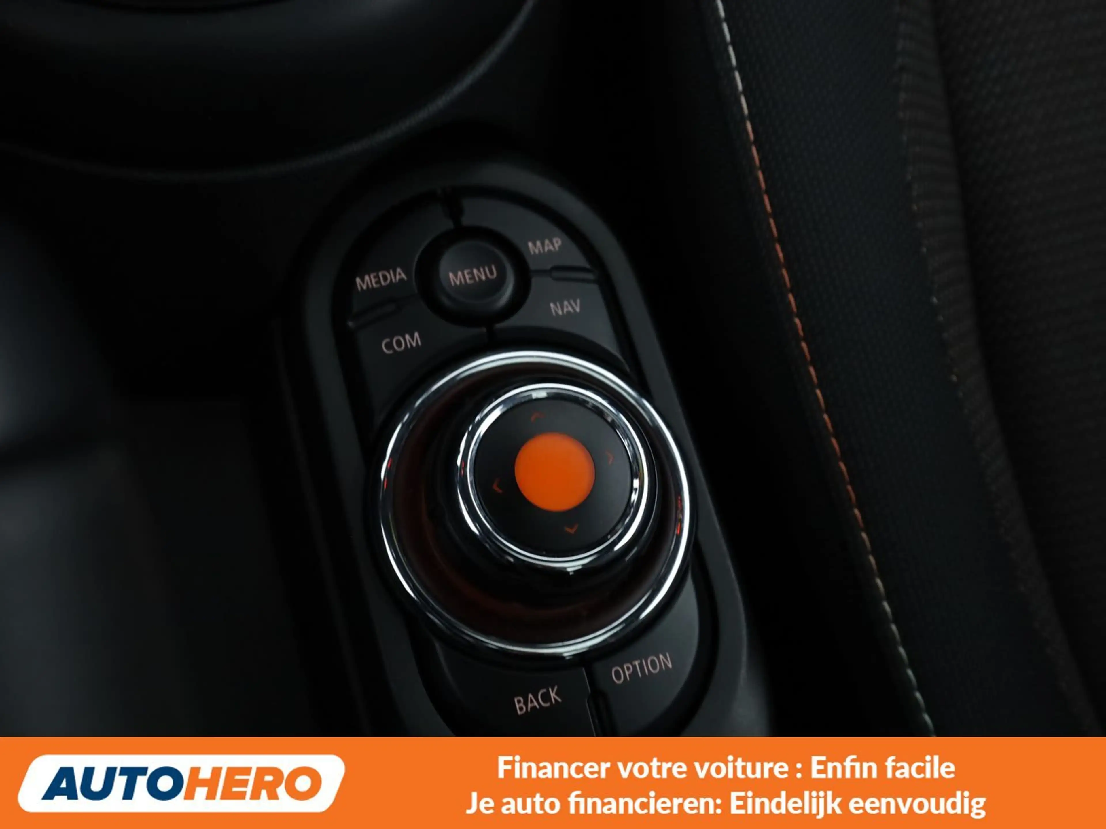 MINI One One — photo 10
