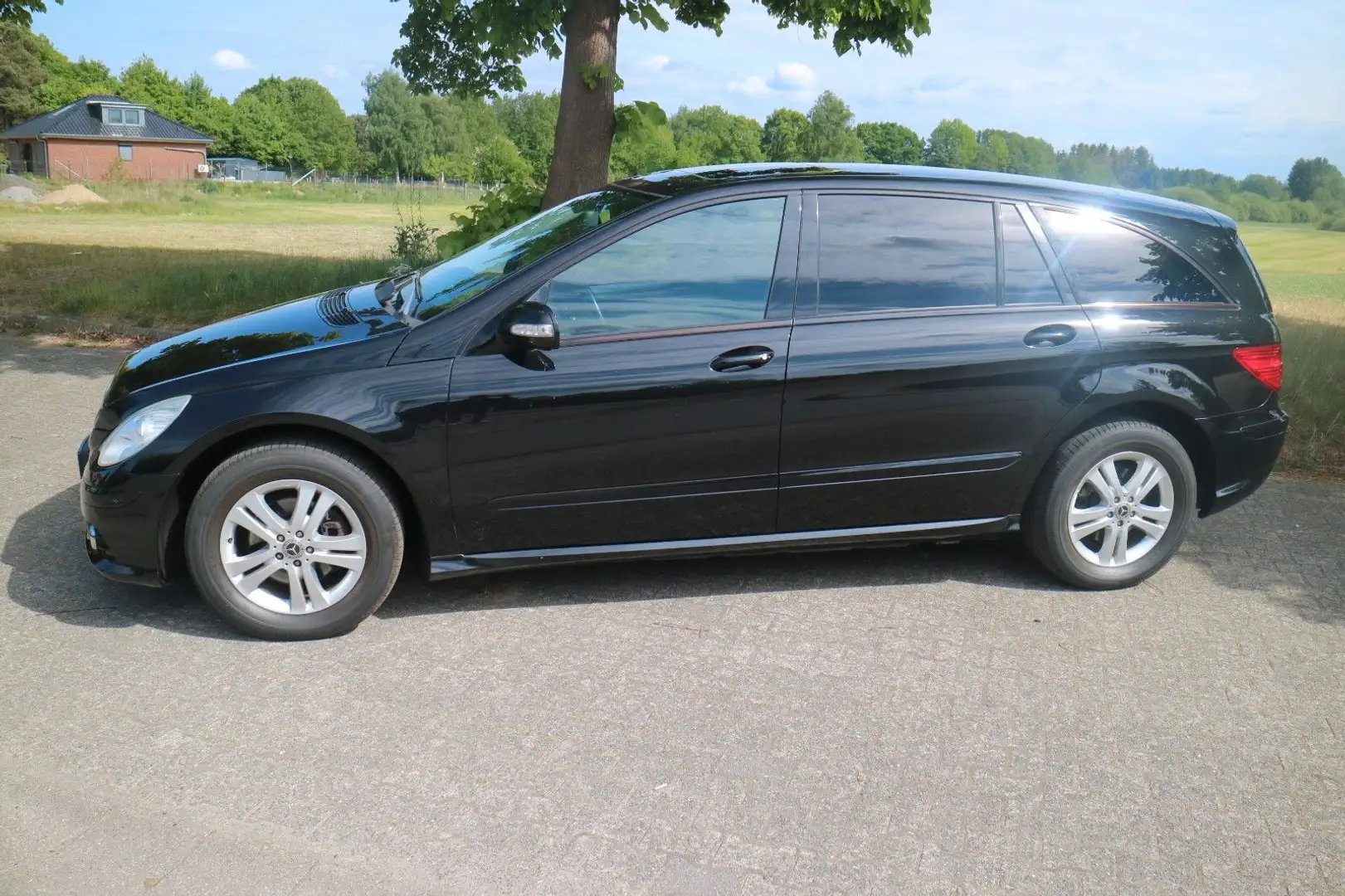 Mercedes-Benz R 320 CDI 4MATIC LEDER/GSD/7-SITZER Negru - 2