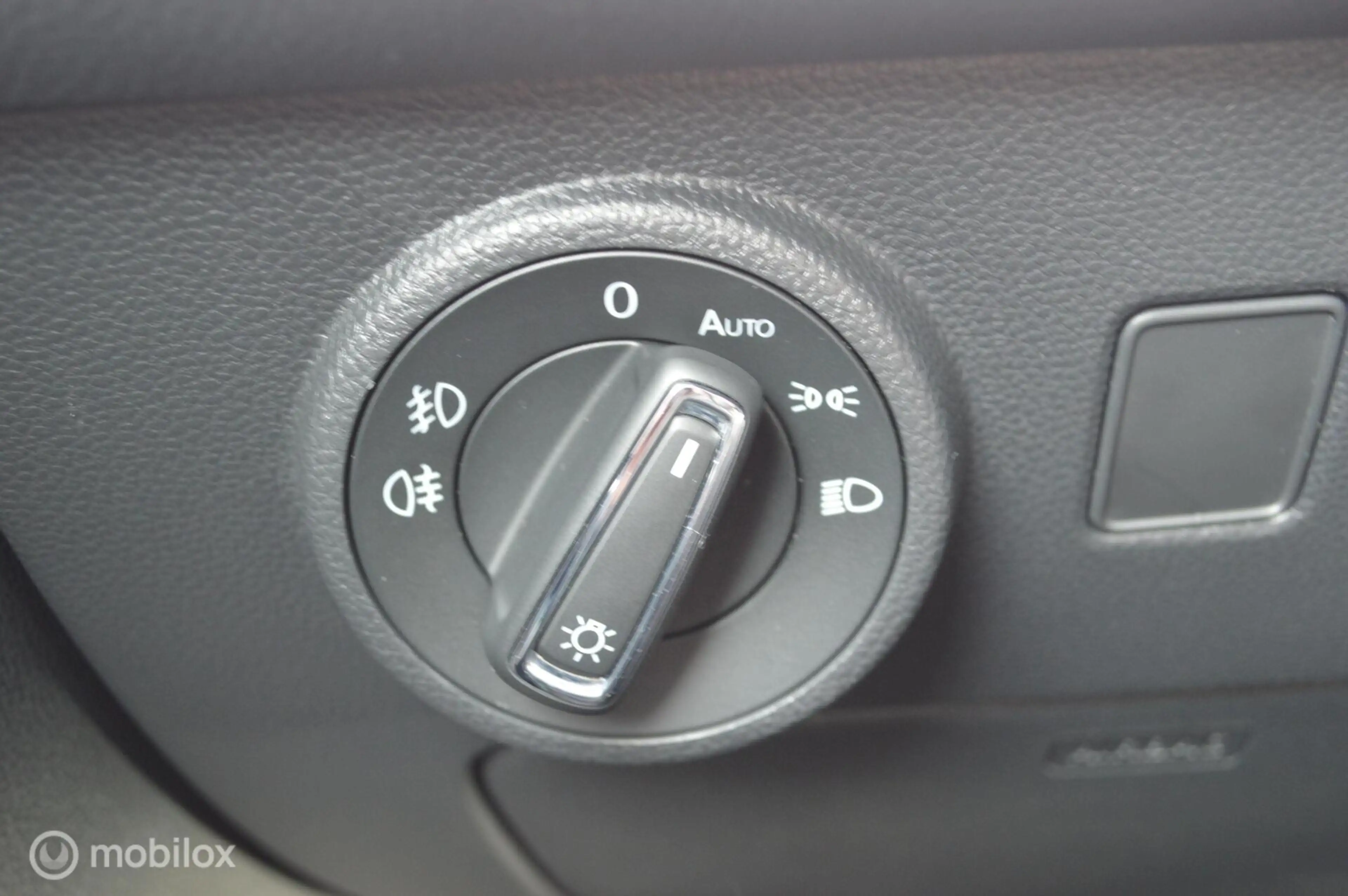 SEAT Ateca 1.5 TSI FR AUTOMAAT Business Intense — photo 17