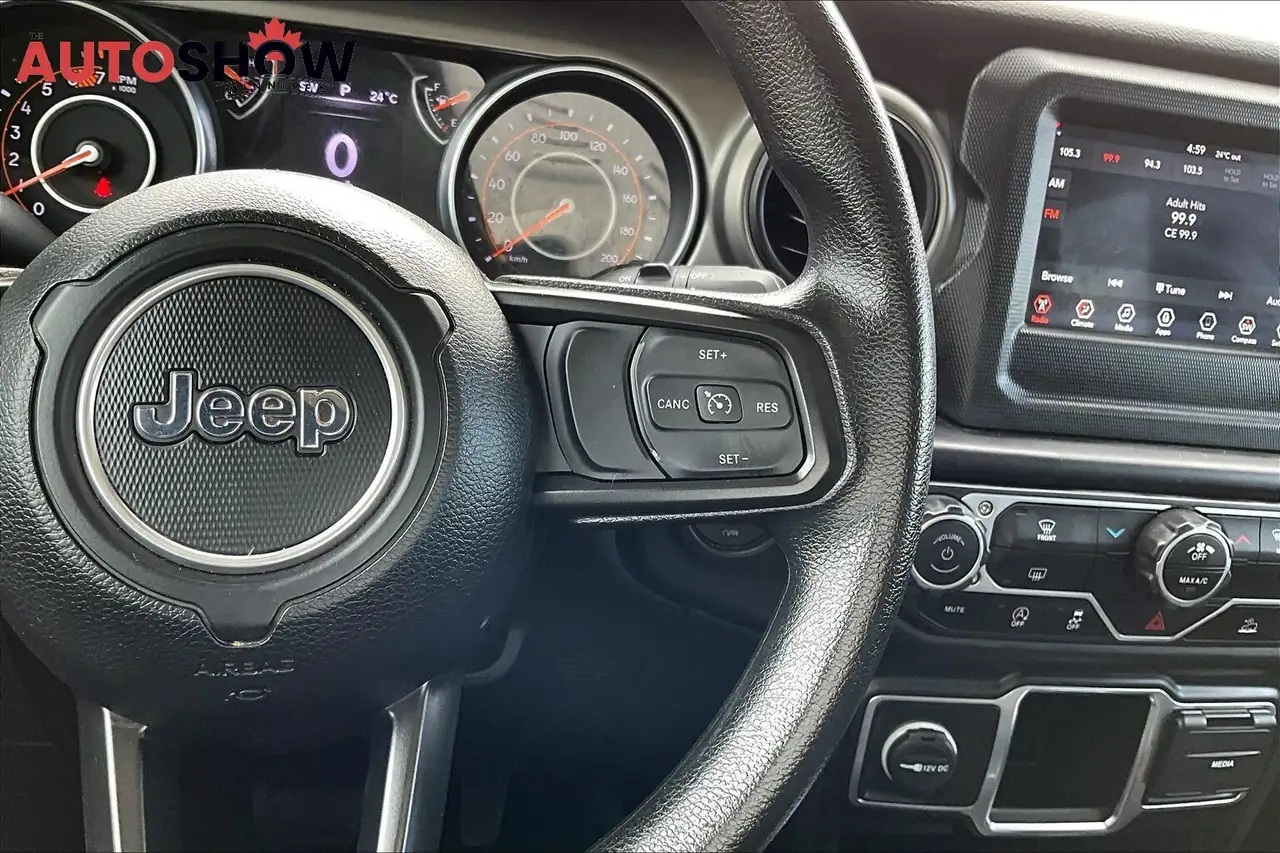 Jeep Wrangler photo Jeep Wrangler