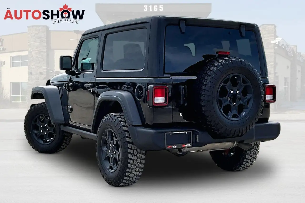 Jeep Wrangler photo Jeep Wrangler