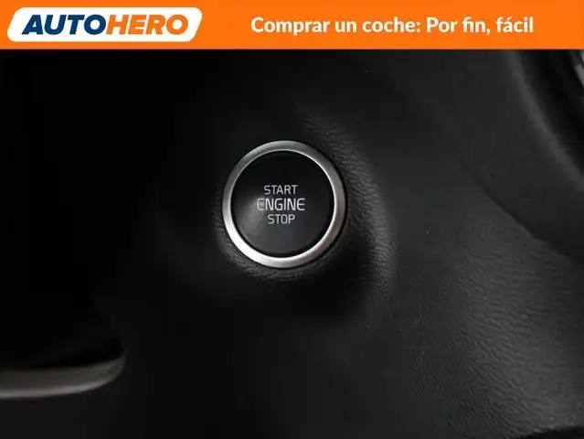 Volvo XC40 view 29