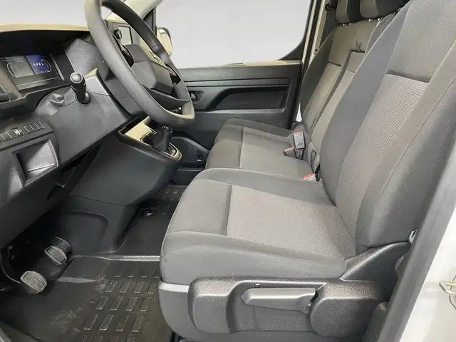 Opel Vivaro view 7