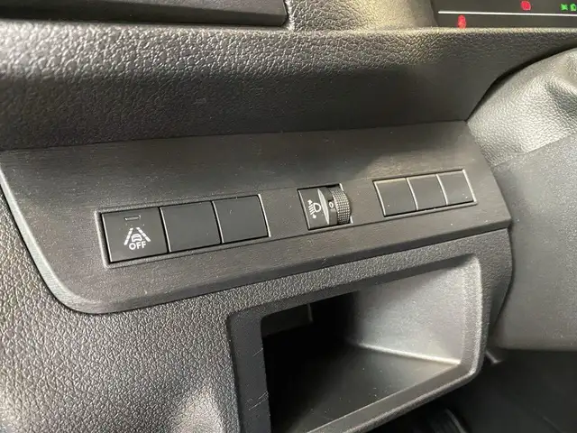 Opel Vivaro view 14