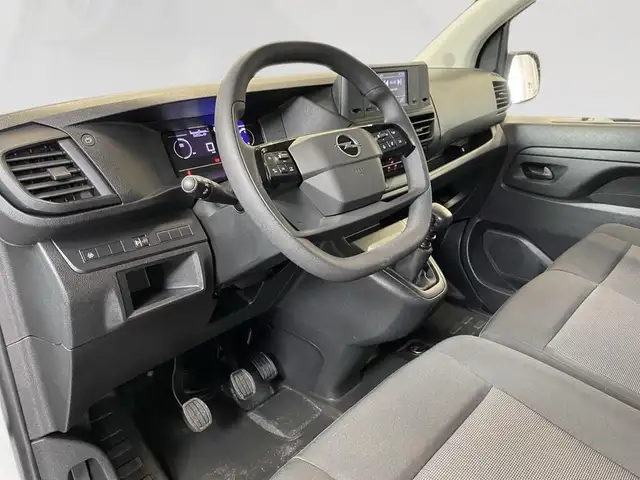 Opel Vivaro view 6