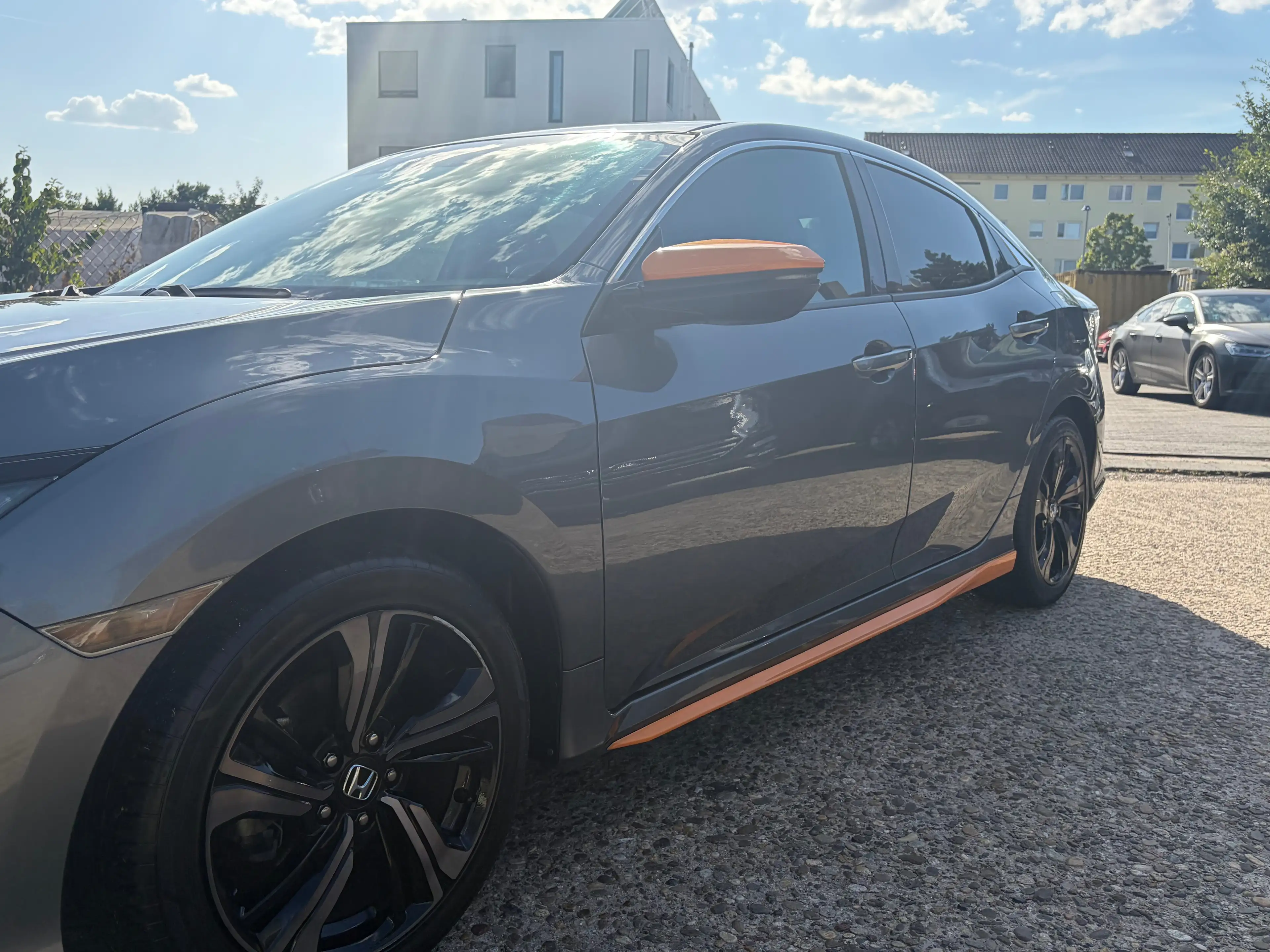 Honda Civic 1.0*Automatik*Kamera*SHZ*Navi*BT*HU/AU Neu*Temp.* — photo 3