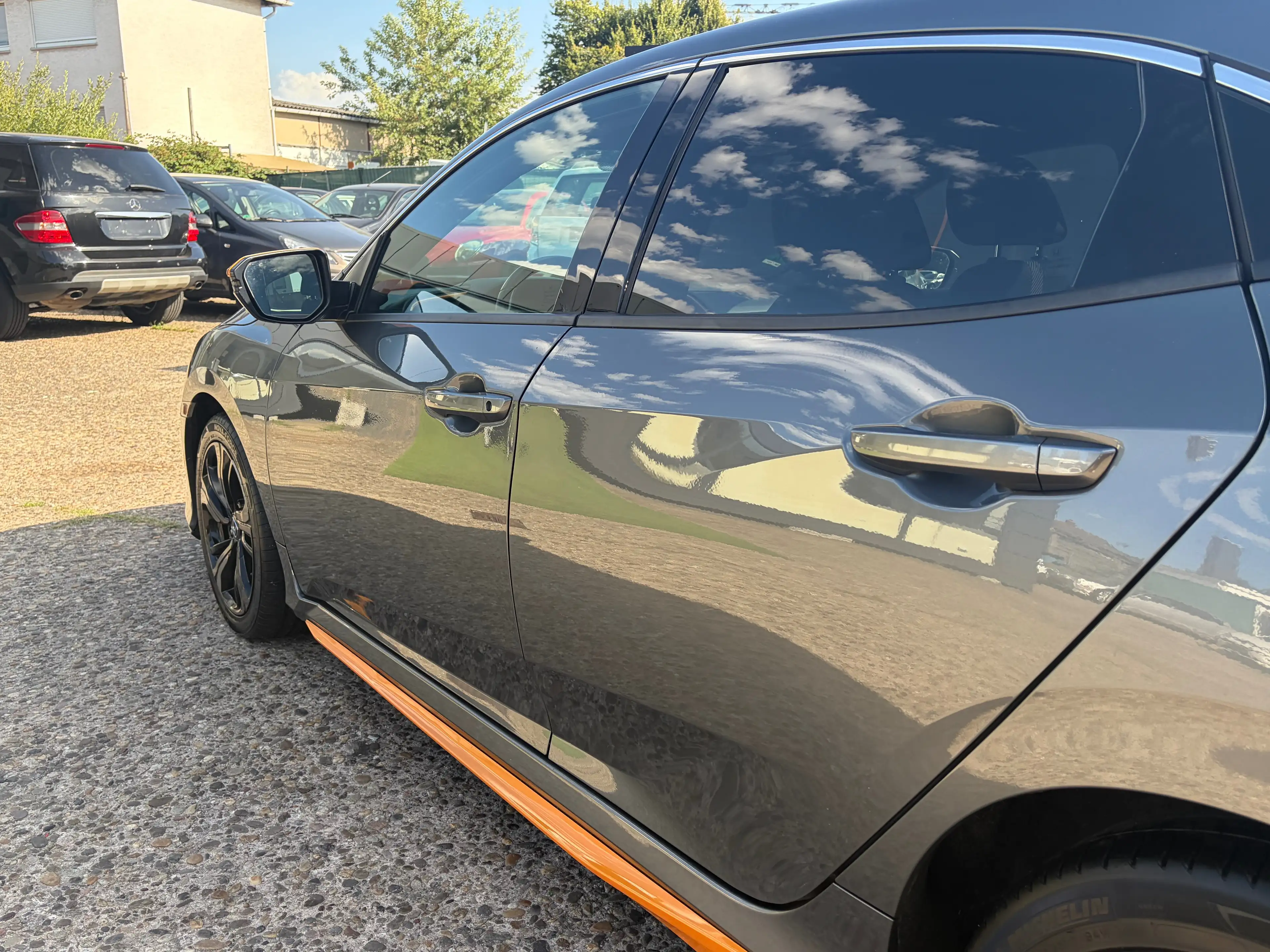 Honda Civic 1.0*Automatik*Kamera*SHZ*Navi*BT*HU/AU Neu*Temp.* — photo 5