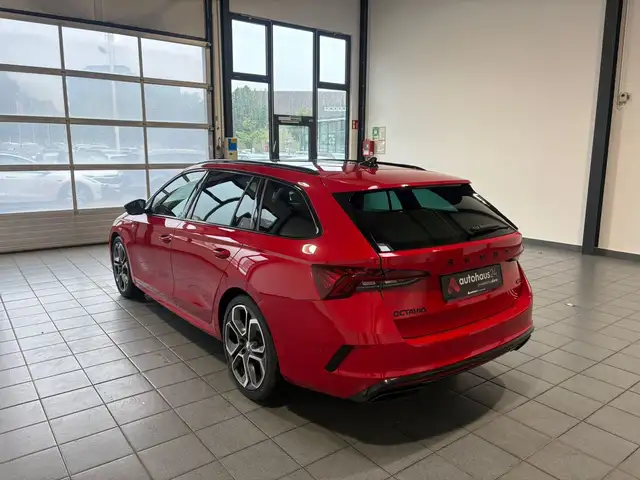 Skoda Octavia view 4