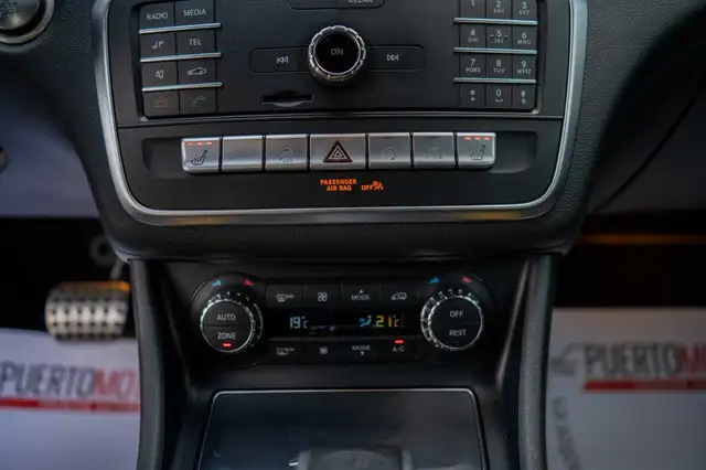 Mercedes-Benz GLA view 18