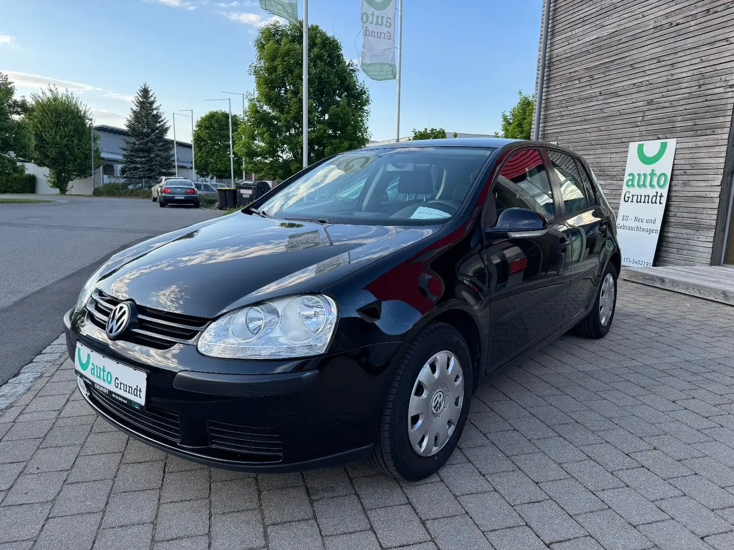 Volkswagen Golf V Lim. Trendline Klima 1. Hand Negro - 1