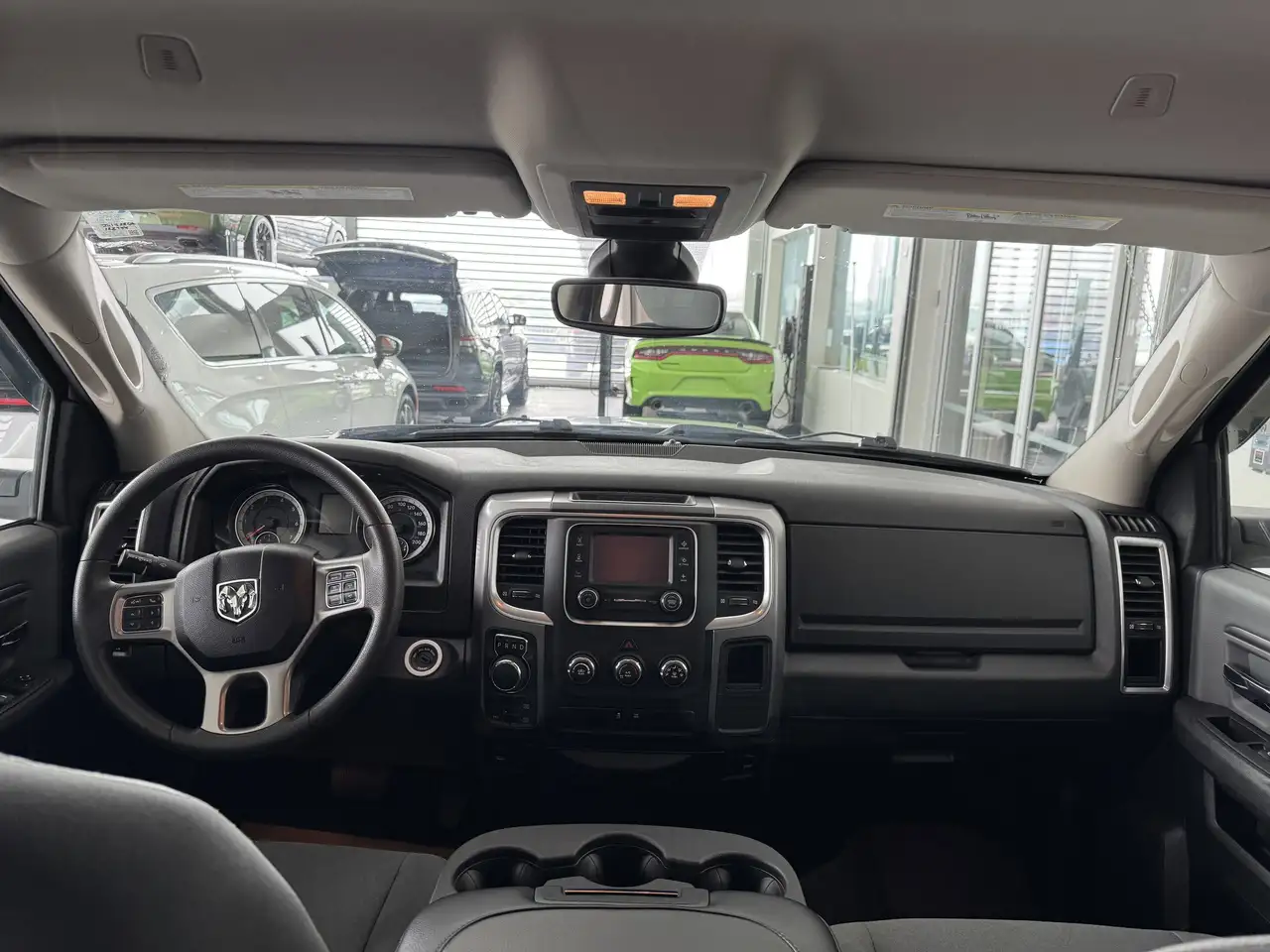 RAM 1500 снимка RAM 1500