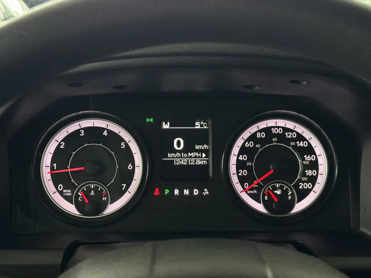 RAM 1500 снимка RAM 1500