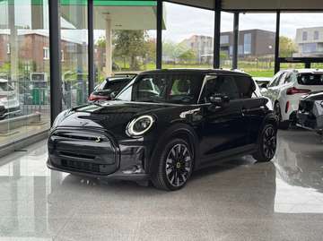 3-deurs / ALL YOURS / PANO / HUD / NAPPA / KEYL / HARMAN-KARDON / BLACK PACK / ADPT LED / 7.800 KM!!//